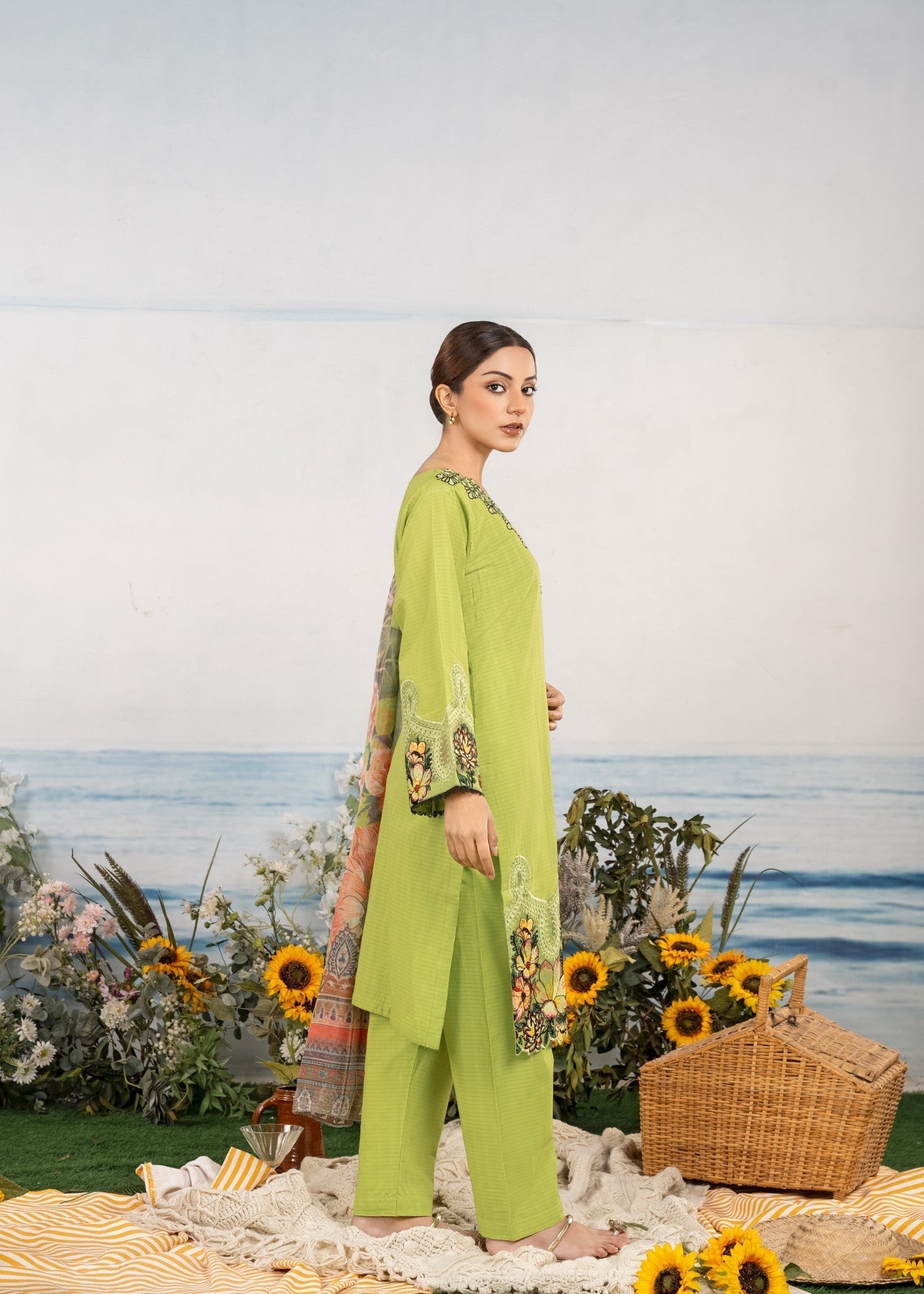 Fatima Noor’s Psd 20 1 Women 3pcs