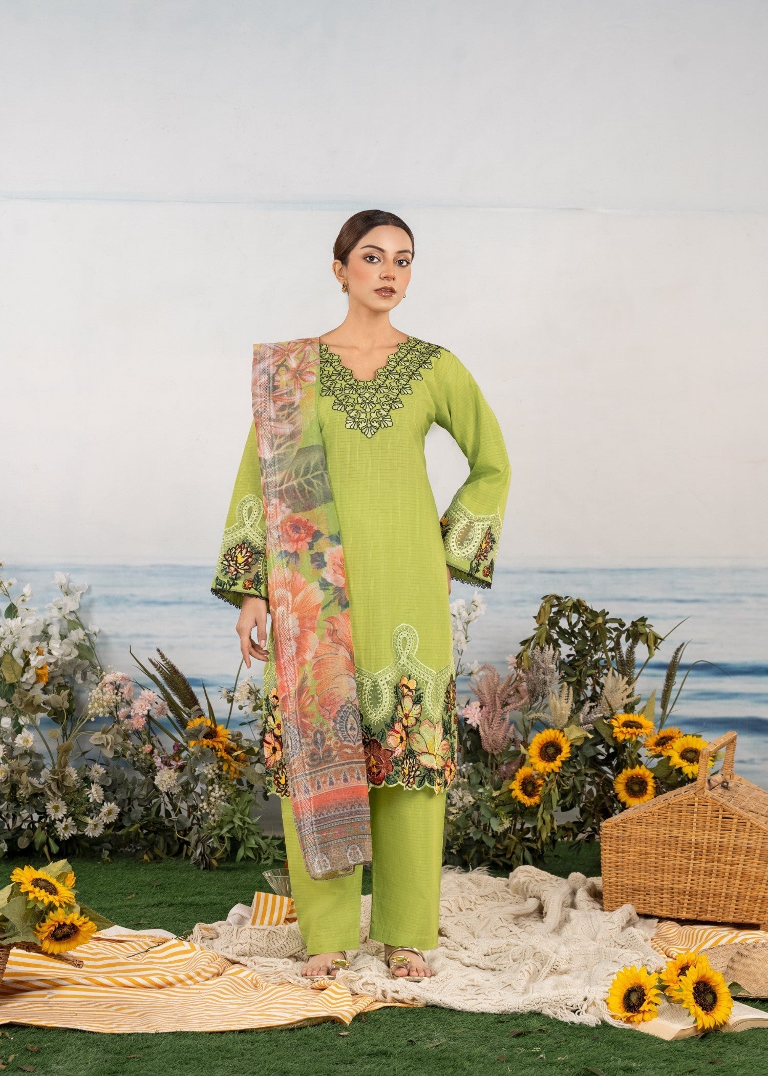 Fatima Noor’s Psd 20 1 Women 3pcs