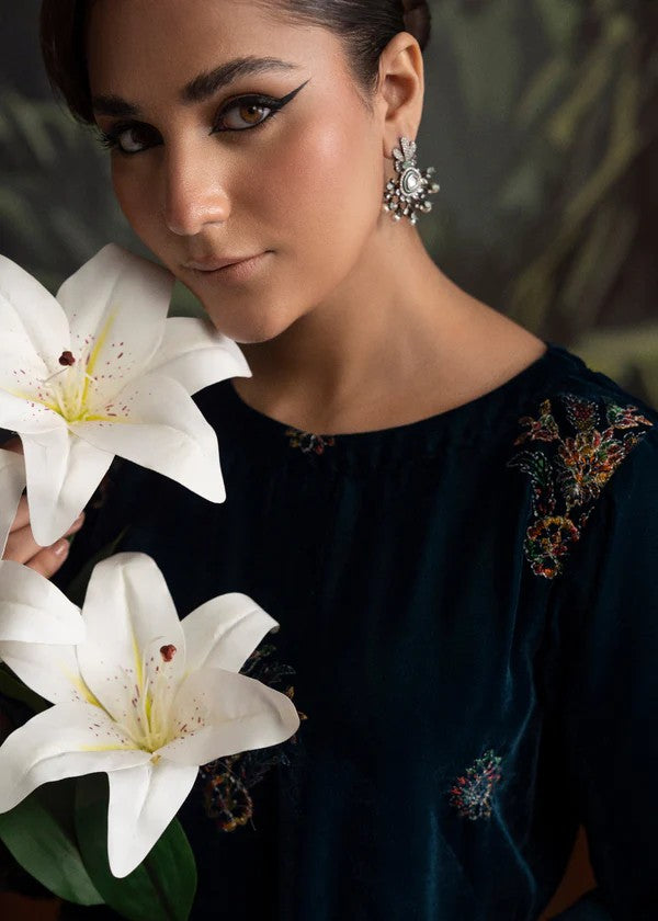 By-East Embroidered Velvet Suit Women 3pcs