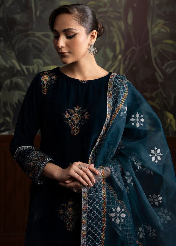 By-East Embroidered Velvet Suit Women 3pcs