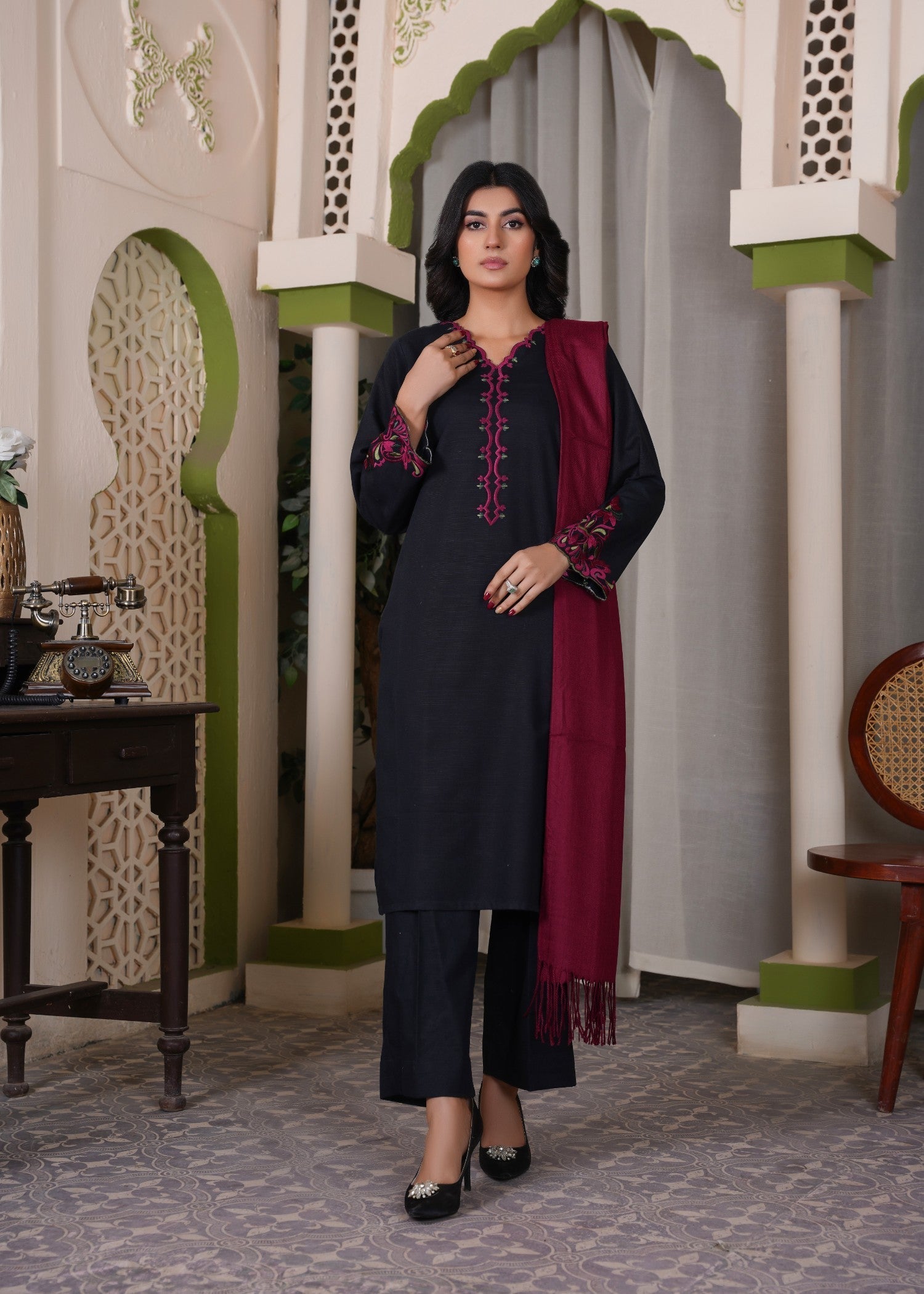 Deysia Khaddar Black Women 2pcs