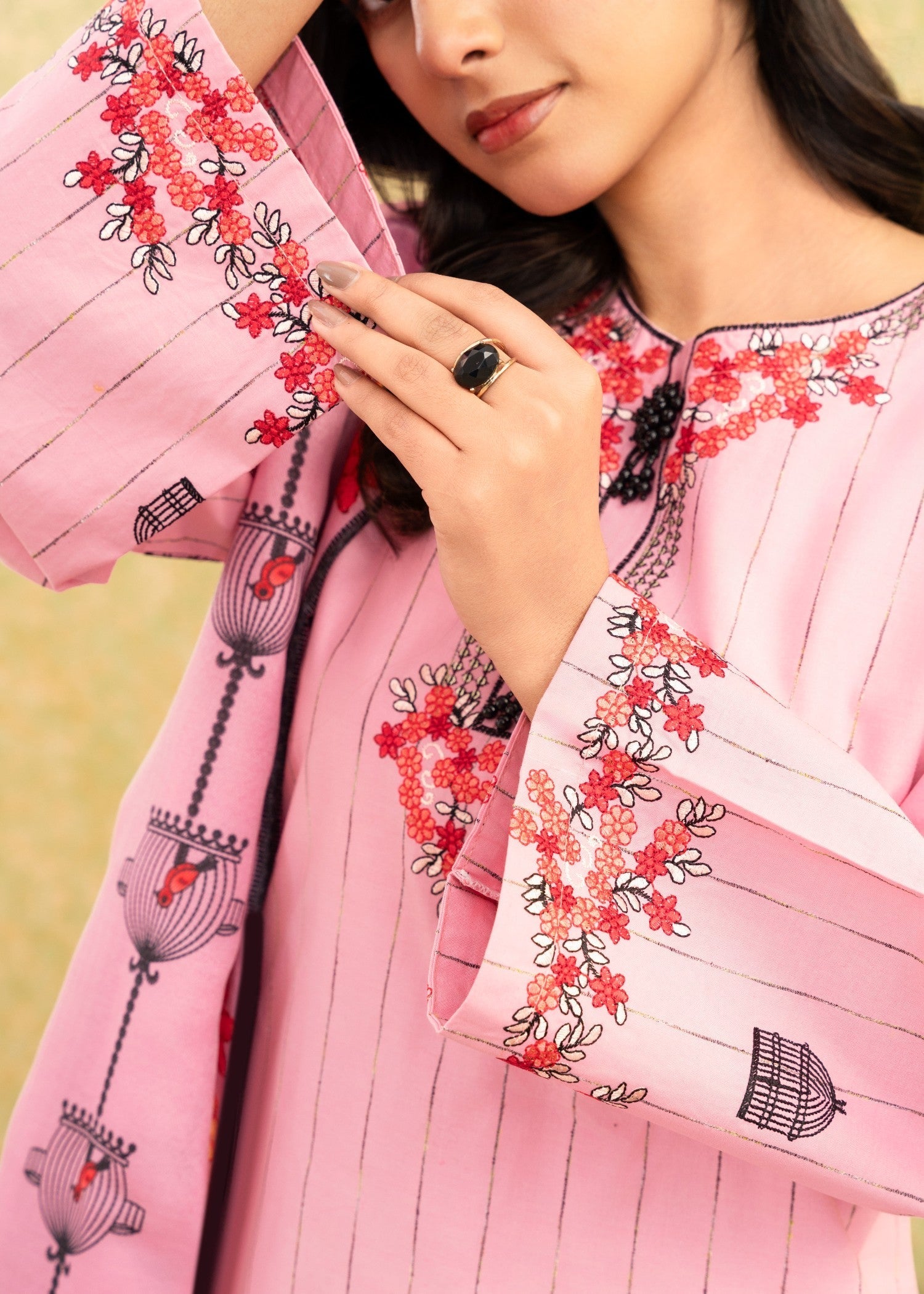 Fatima Noor’s Bi 002 3 Women 3pcs