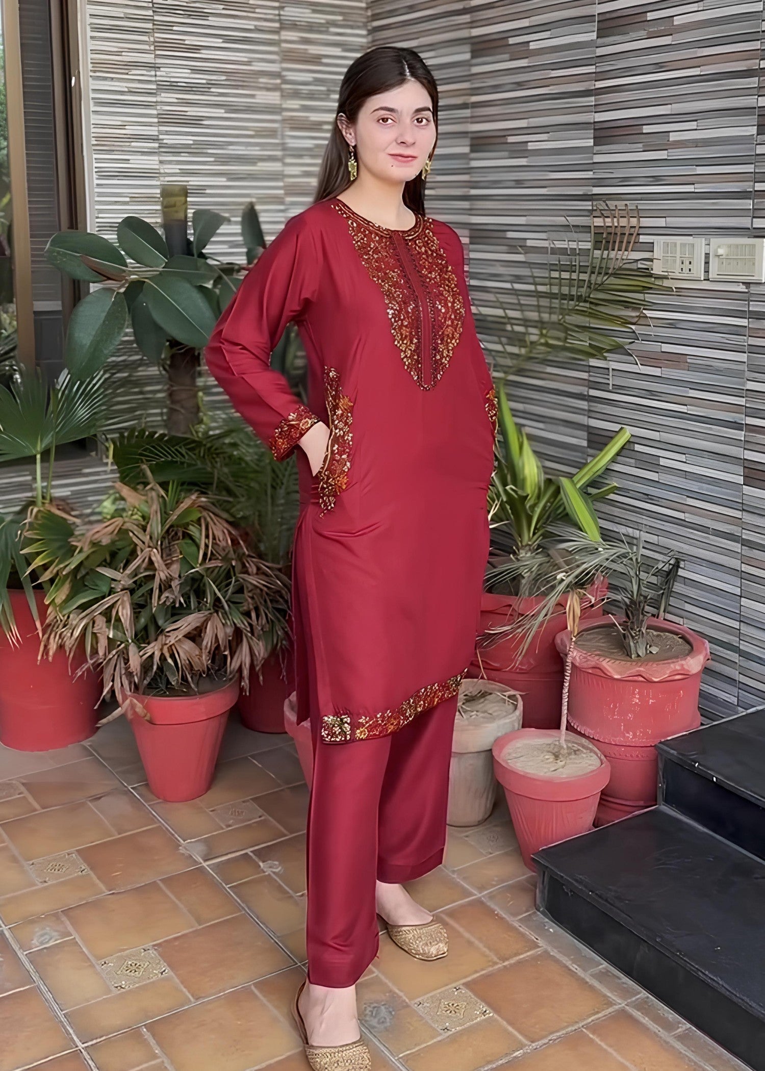 Tawakal Closet Maroon Sequence Women 2pcs