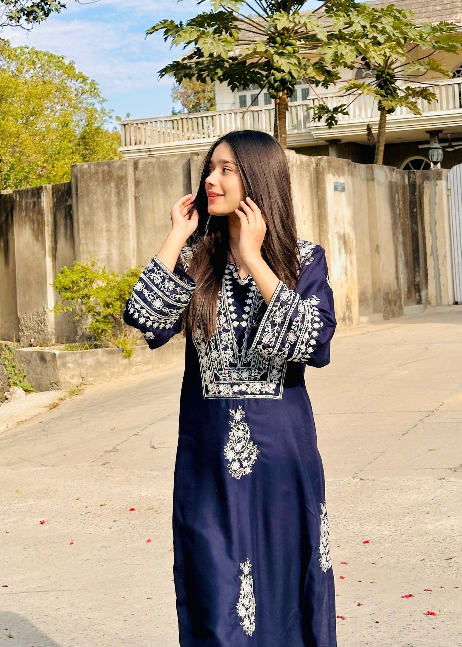 Kunaar Dazzle Women 2pcs