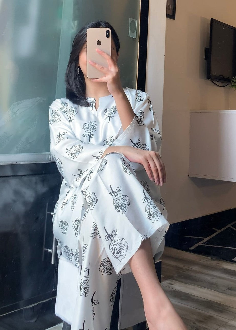 Anabya Garments White Rose Women 2pcs