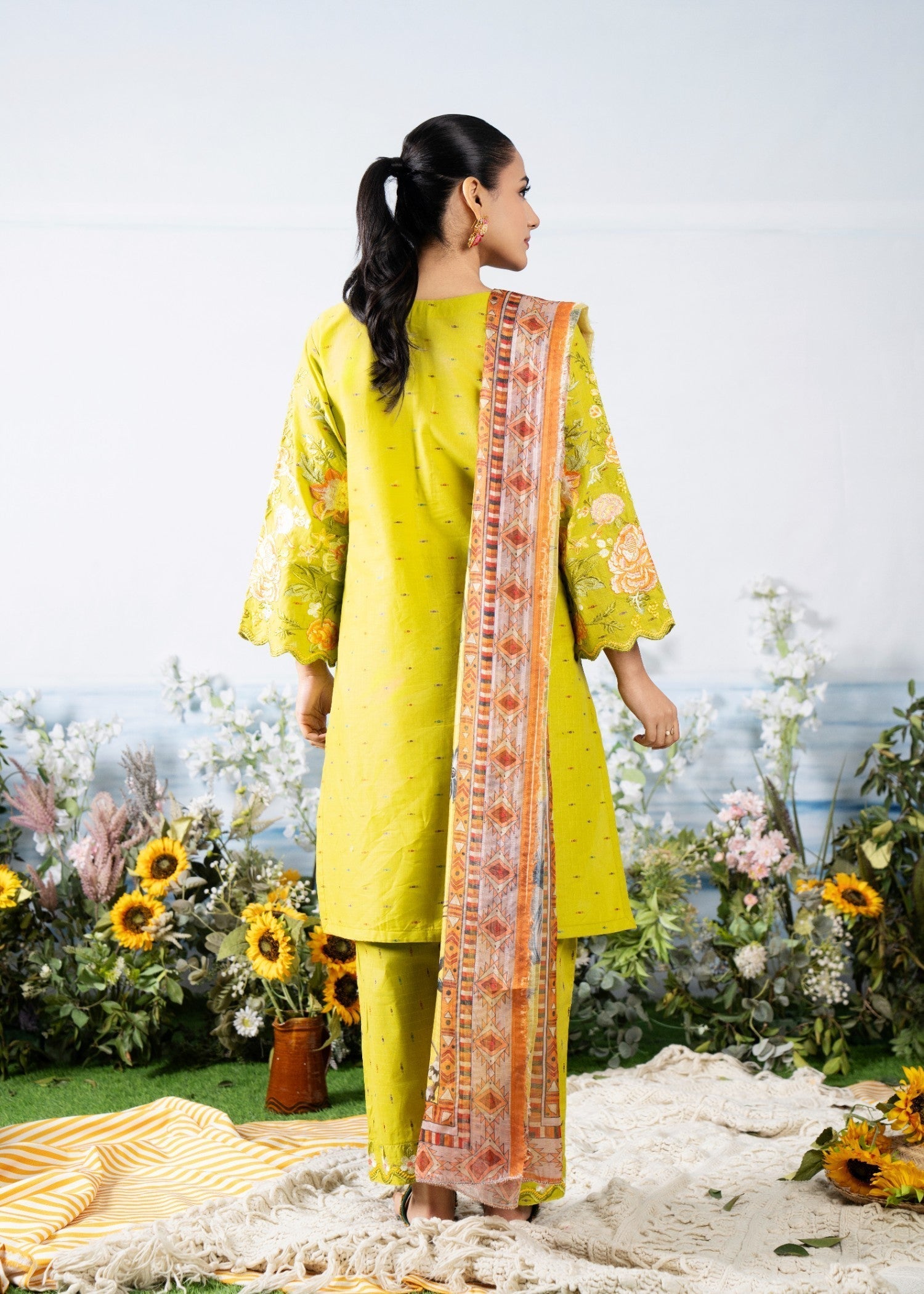 Fatima Noor’s Psd 13 3 Women 3pcs