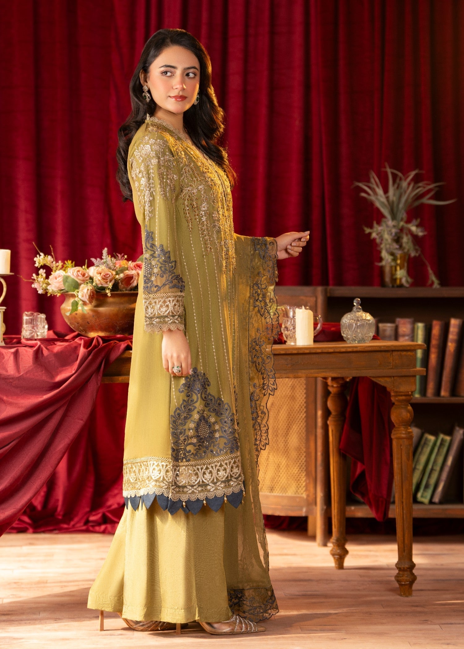 Pehnawa Fashion GOLDISH CHIFFON Women 3pcs