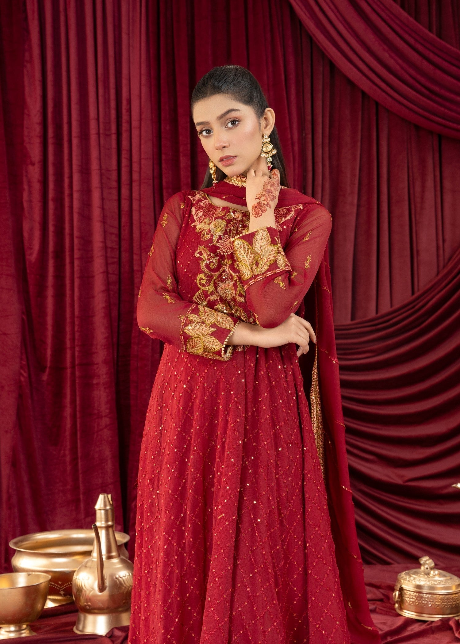 Meraki Scarlet Women 3pcs