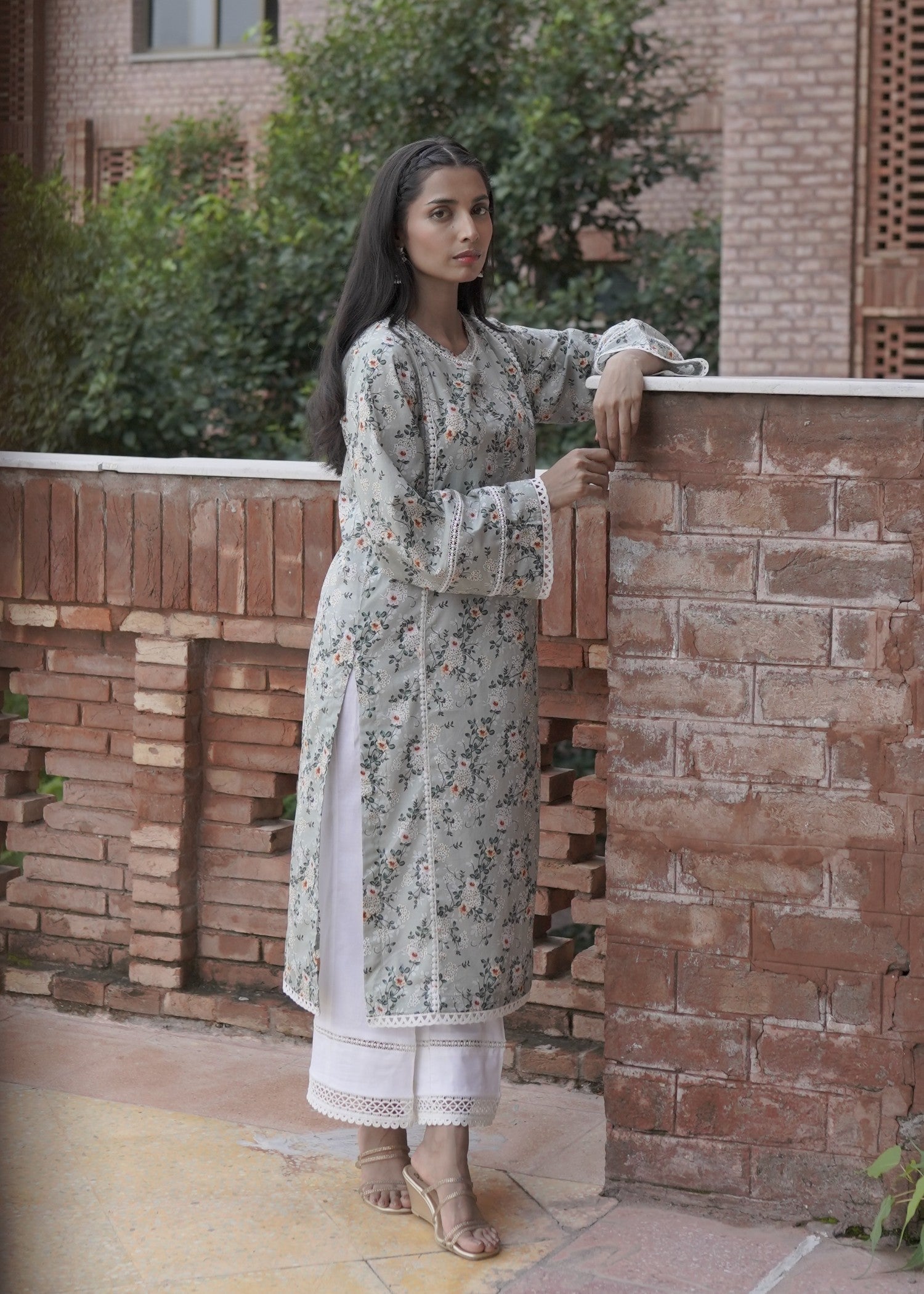 Thread 21 SUNBAL Women 2pcs