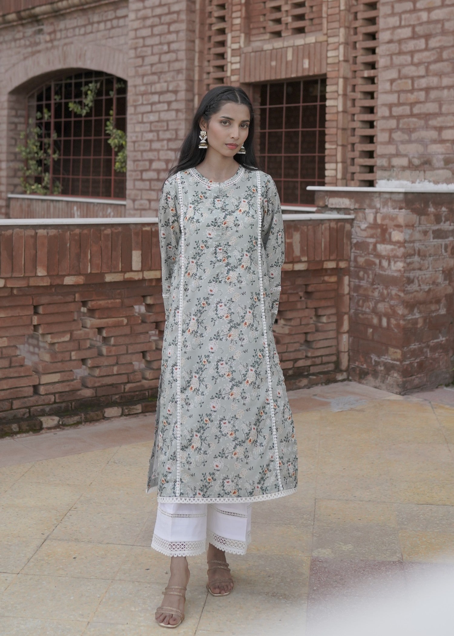 Thread 21 SUNBAL Women 2pcs