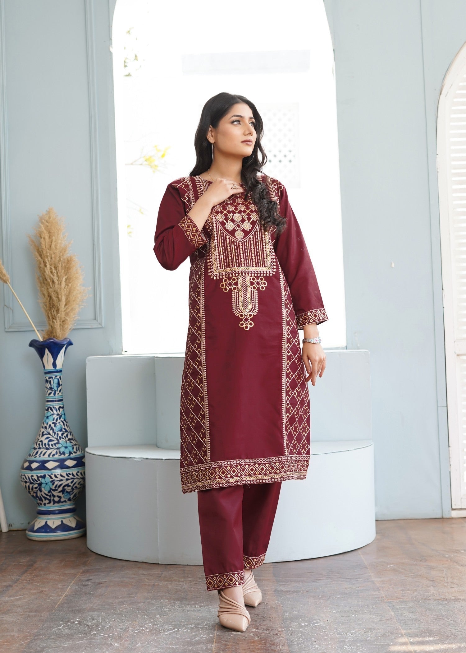 Stylish Collection SWERA EMBROIDERED MAROON Women 2pcs