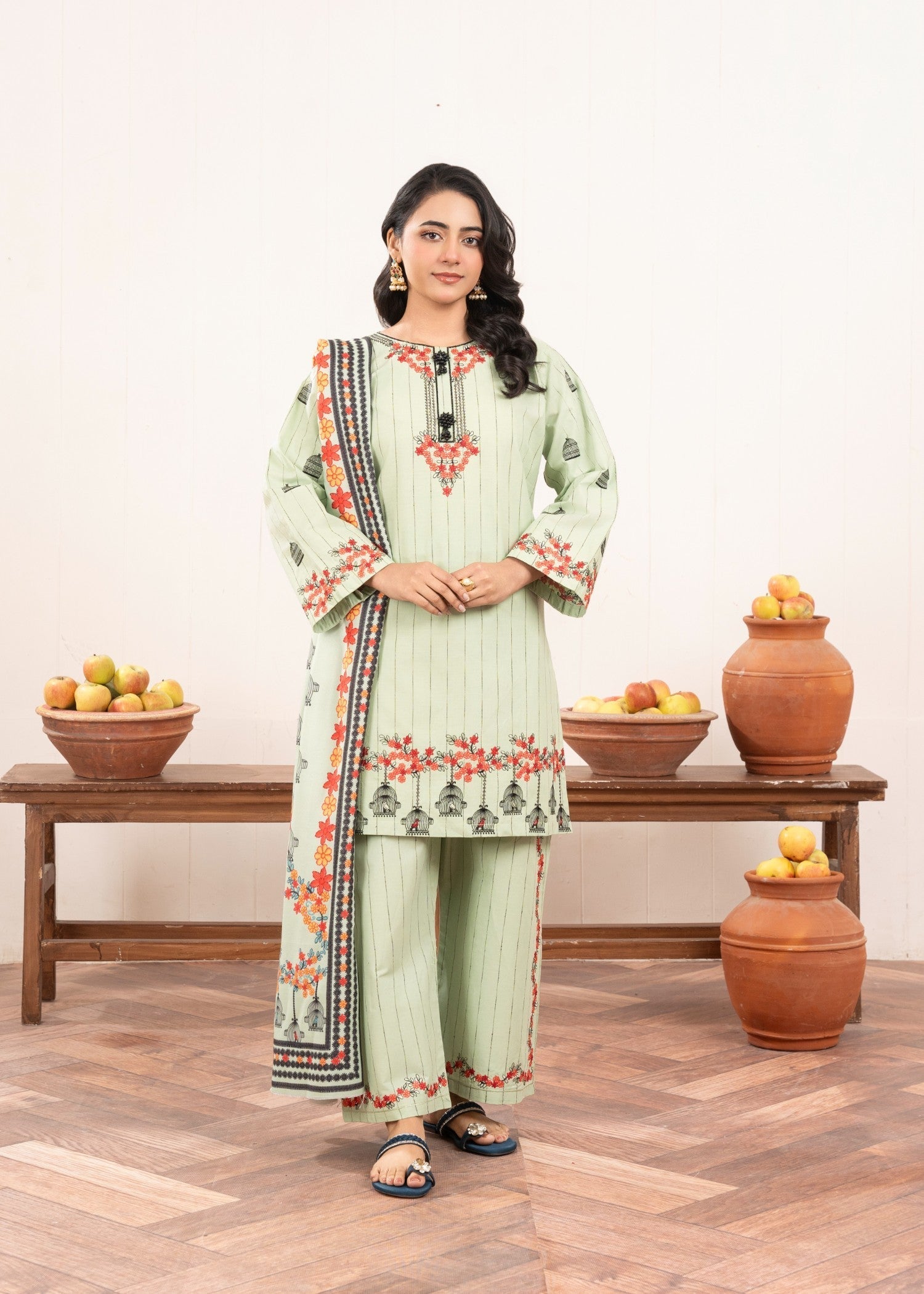 Fatima Noor’s Bi 002 5 Women 3pcs