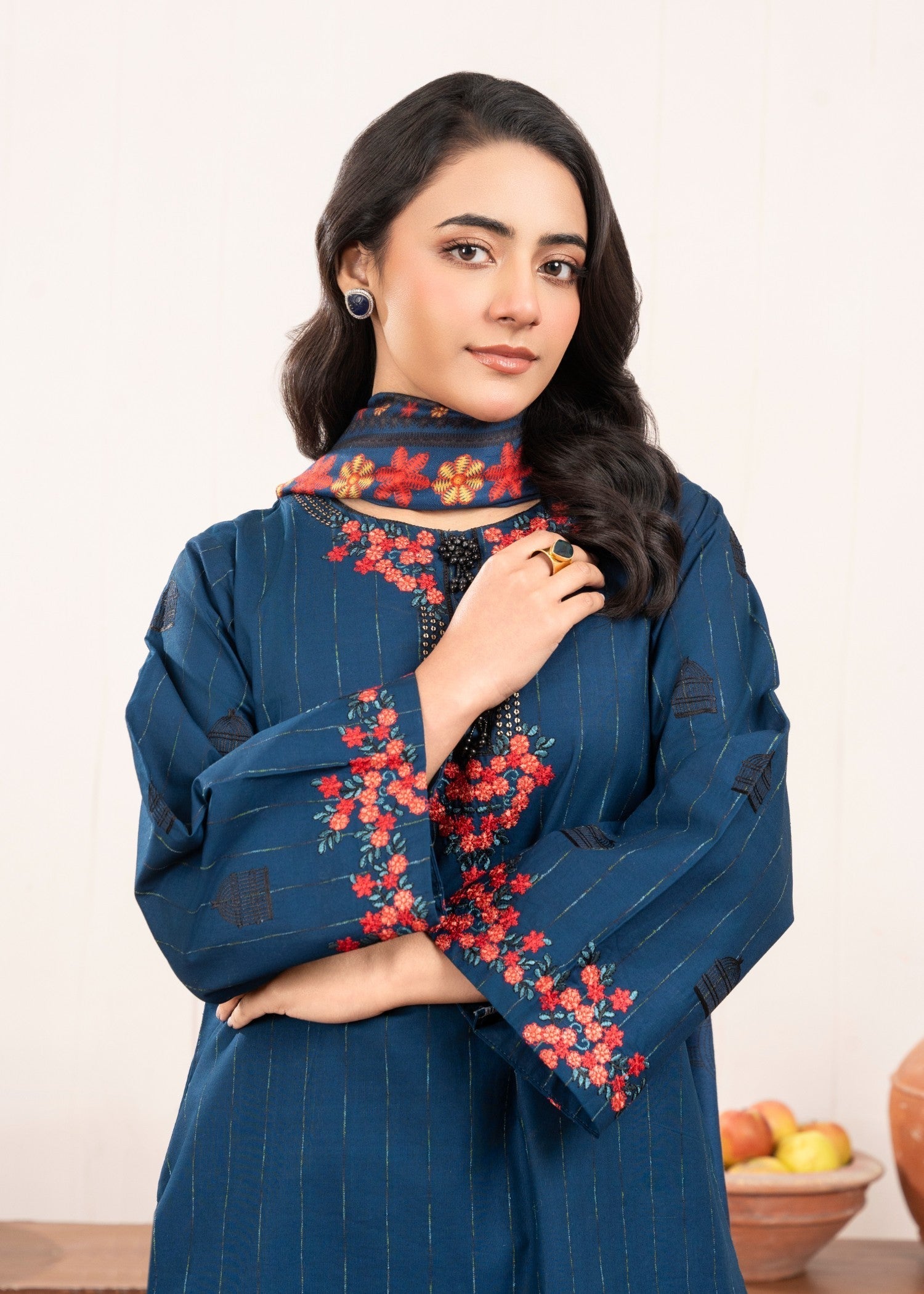 Fatima Noor’s Bi 002 6 Women 3pcs