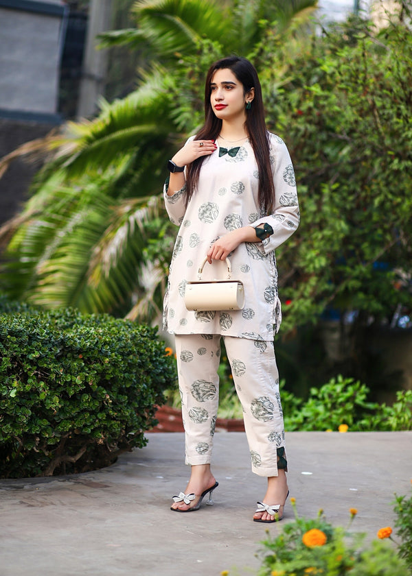 Noah Officials Pristine White Botanical Printed Suit Women 2pcs