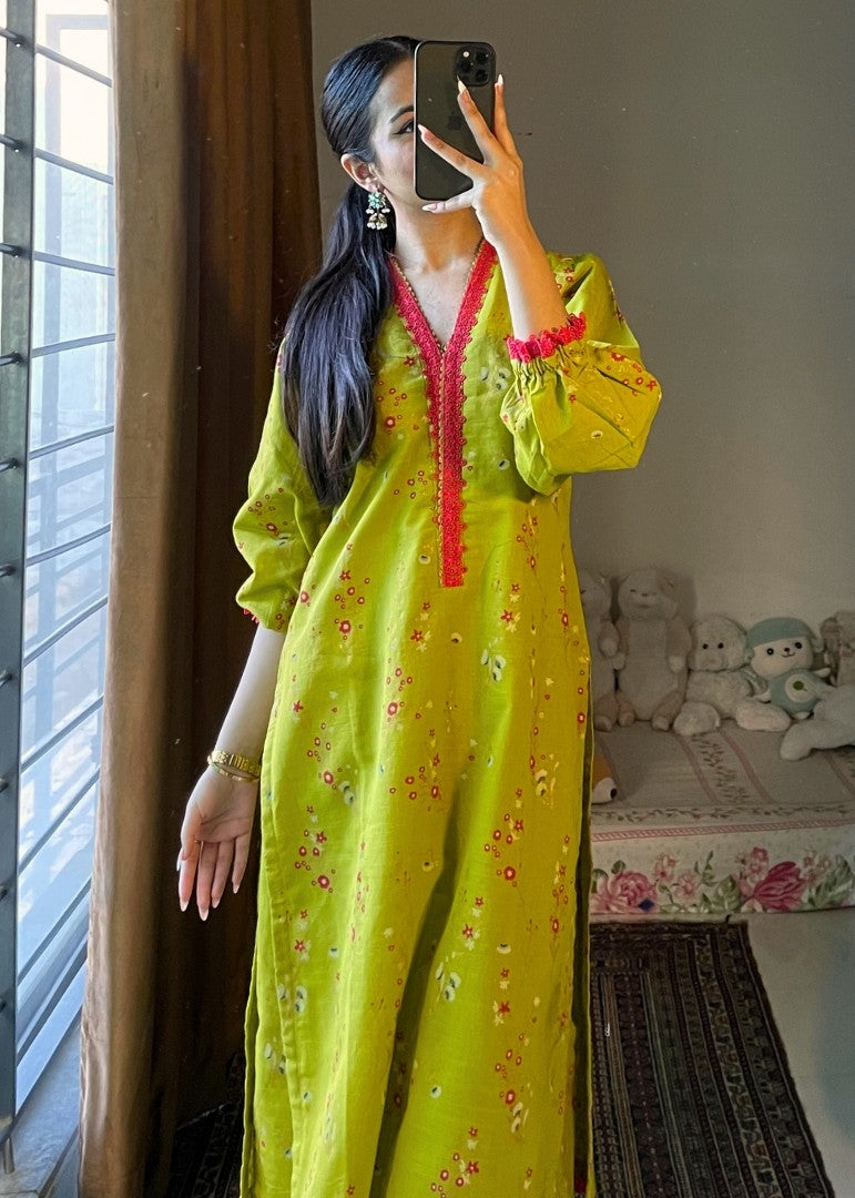 Haya'S Creation Parrot Green Printed Khaddar Dress Women 2pcs