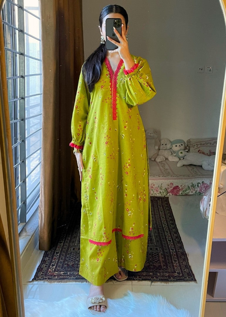 Haya'S Creation Parrot Green Printed Khaddar Dress Women 2pcs