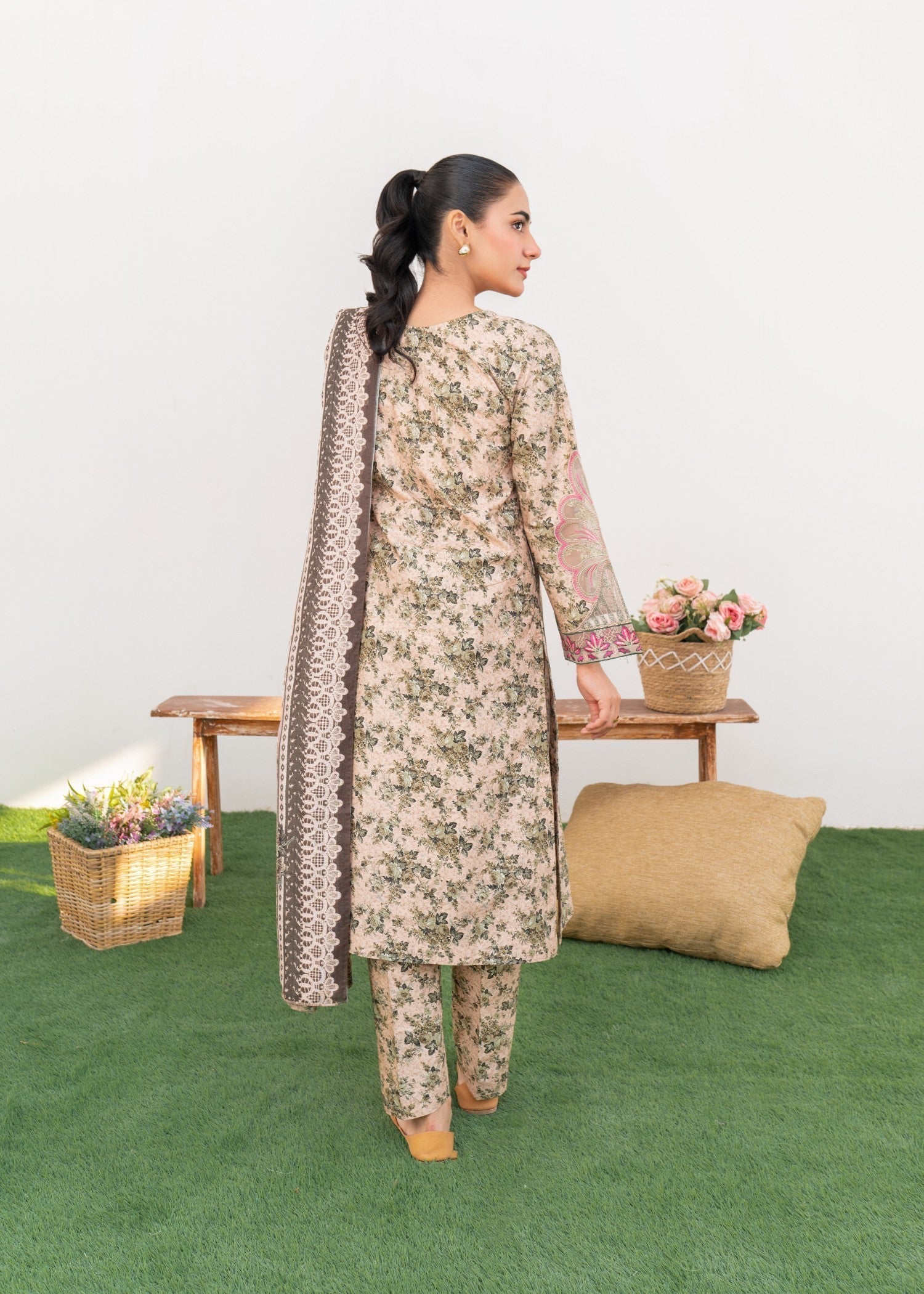 Dada Potta Stitched Beige Cambric Cotton Women 3pcs