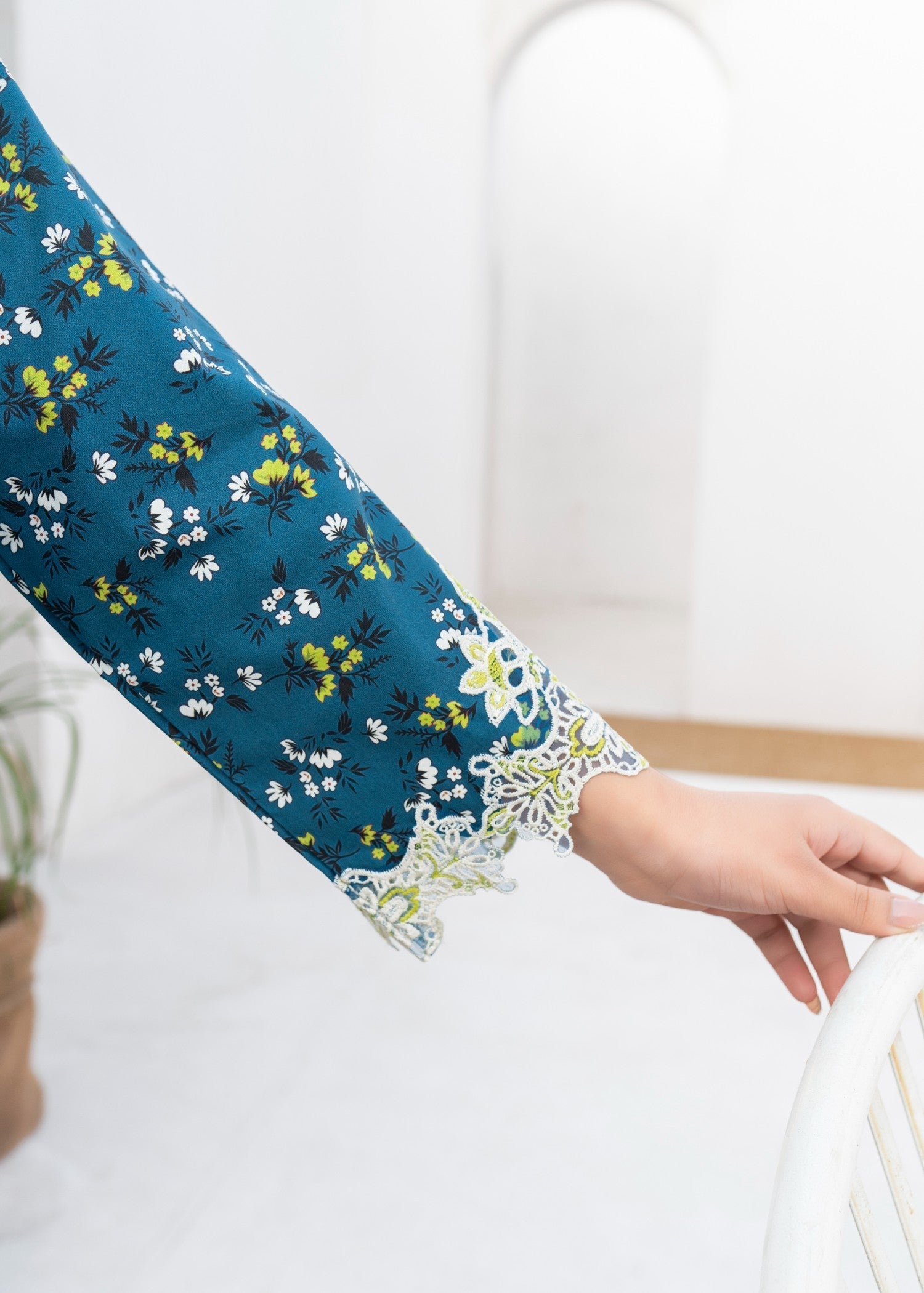 Dada Potta Stitched Teal Cambric Cotton Women 3pcs