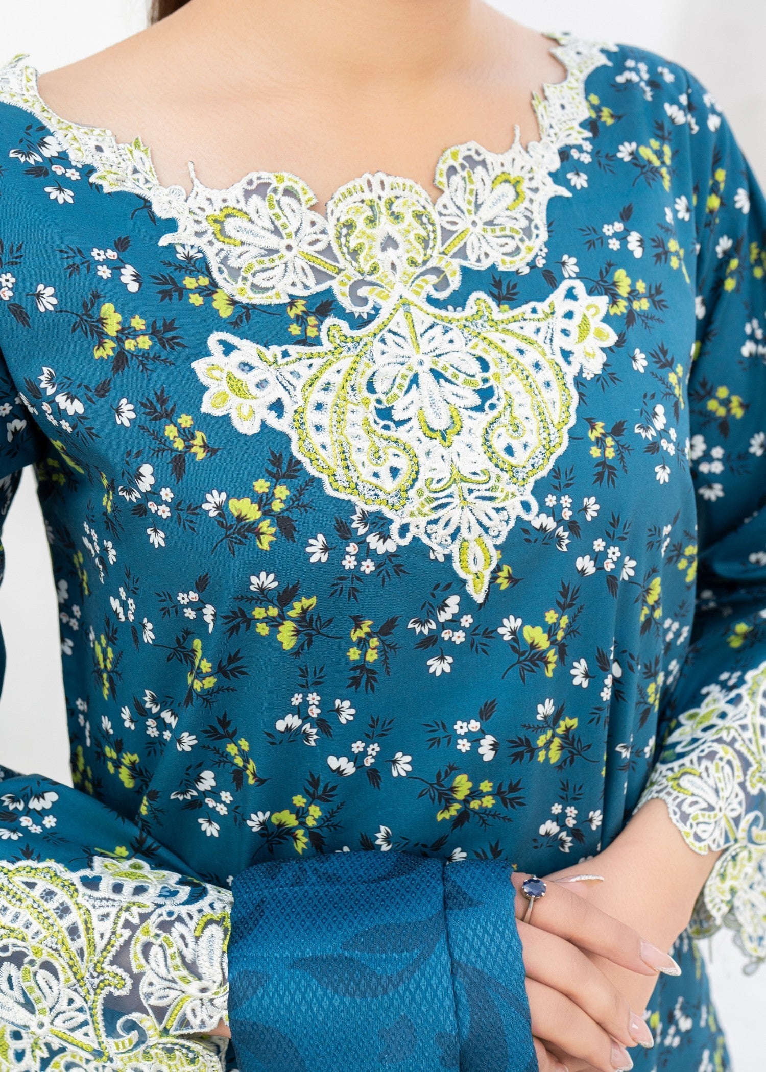 Dada Potta Stitched Teal Cambric Cotton Women 3pcs