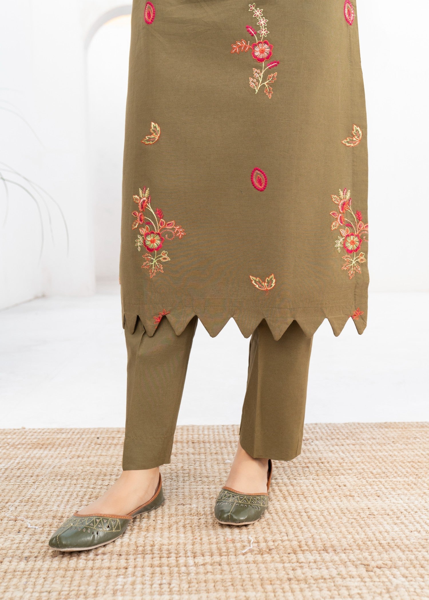 Dada Potta Stitched Brown Cambric Cotton Women 2pcs