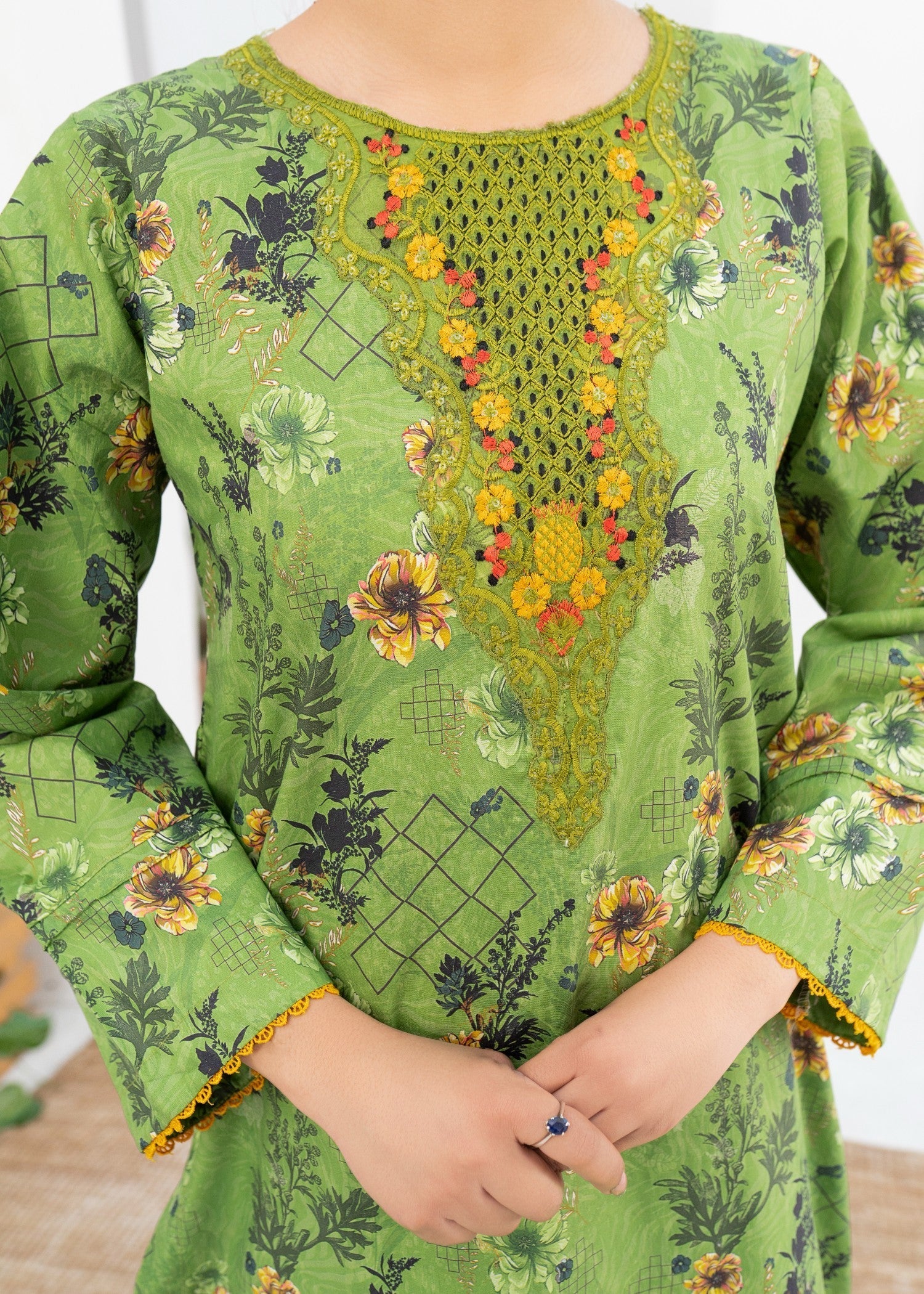 Dada Potta Stitched Green Cambric Cotton Women 3pcs