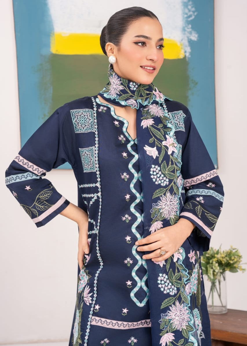 Pehnawa Basics KHADDI EMBROIDERED KURTA Women 3pcs