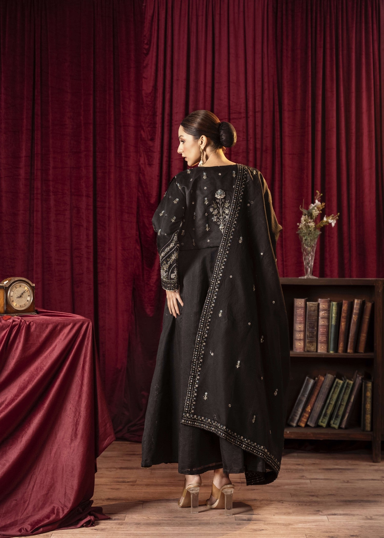 Khubsurat 3881 KH OR NT Black Embroidery Maxi Women 4pcs