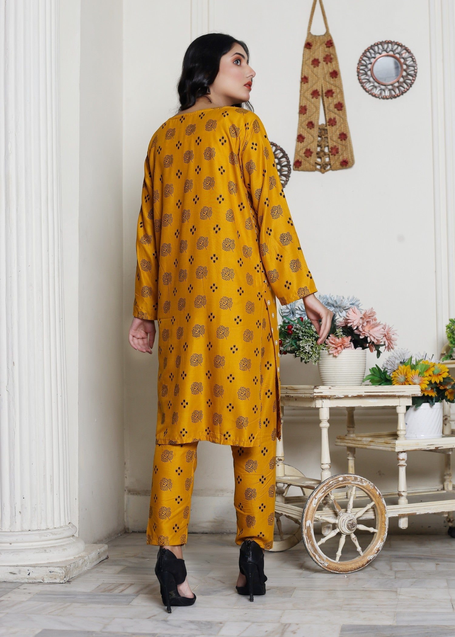 Hamna Kalim Jazib Two Piece: Fresh Elegance Women 2pcs