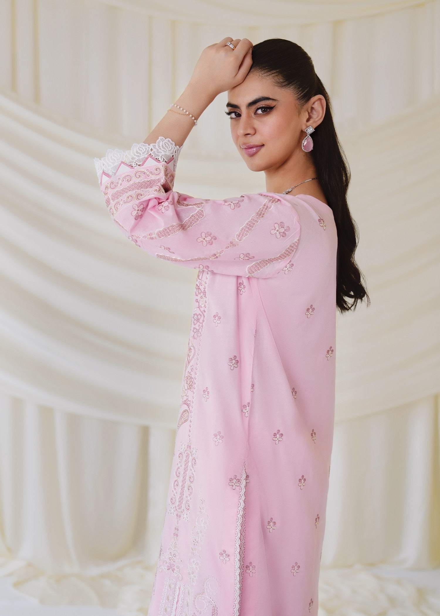 Meerak Pret Parizay PRET Women 2pcs