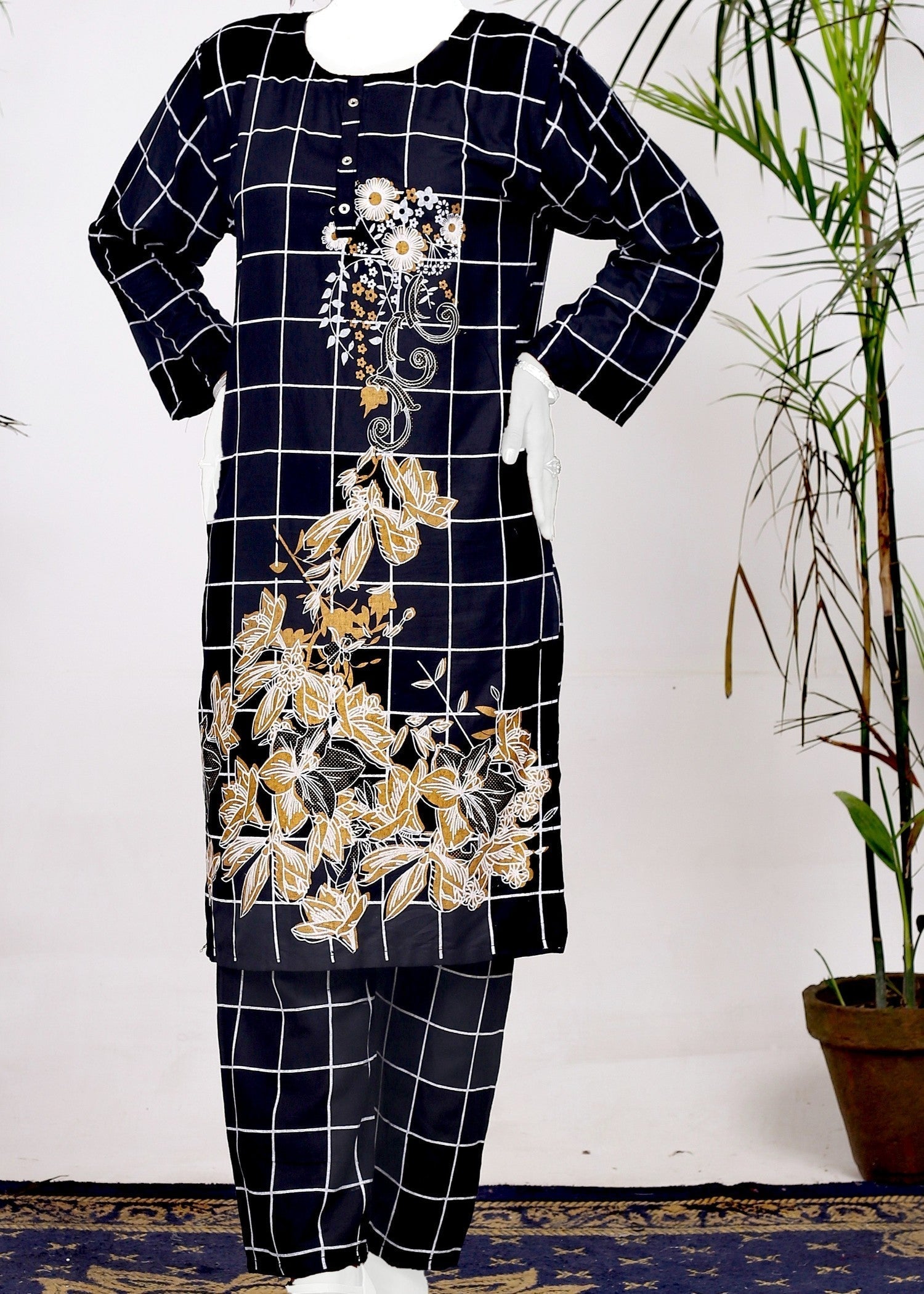 Hamna Kalim Royal Two Piece Ensemble: Embrace Regal Style Women 2pcs