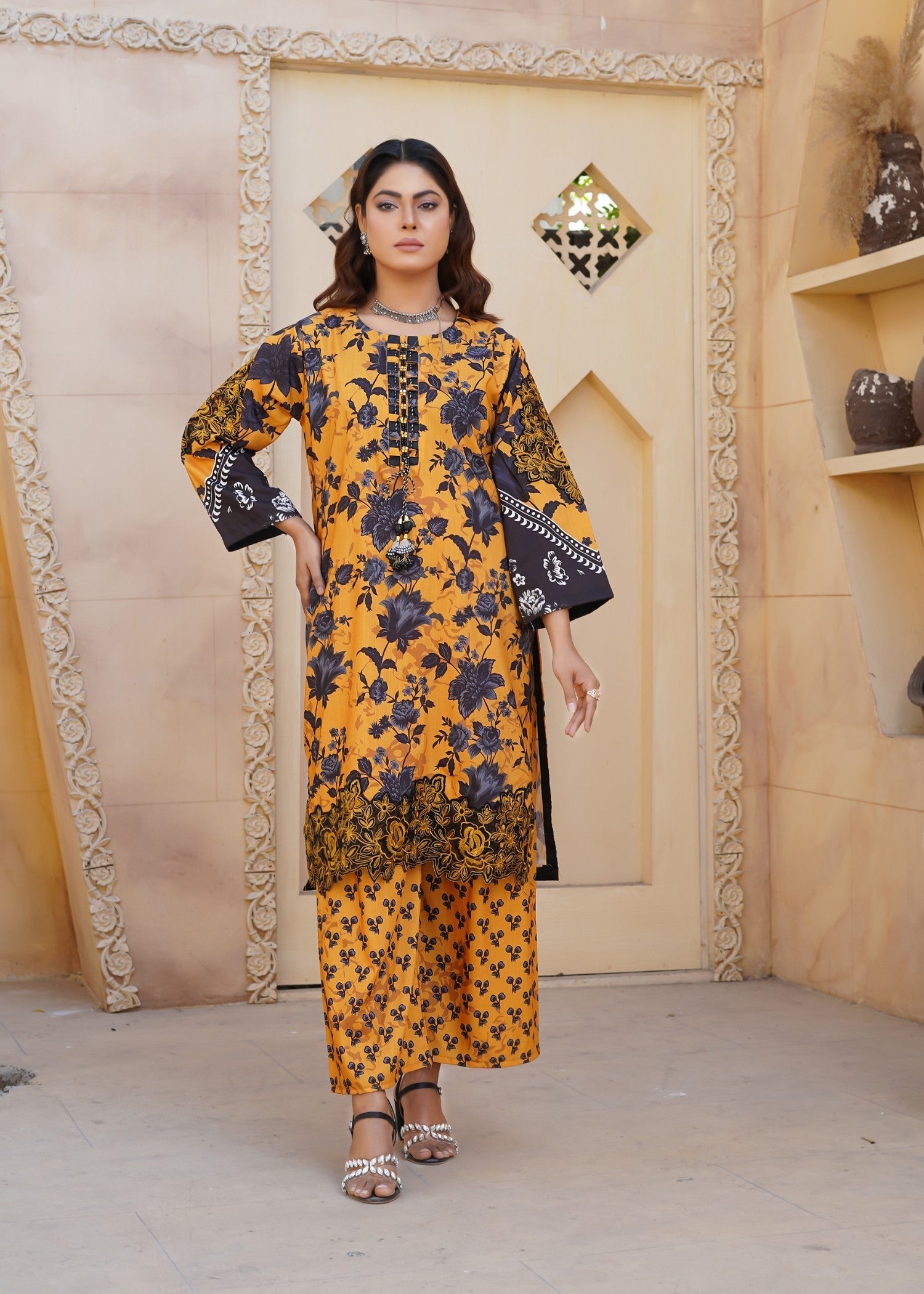 Hamna Kalim Laibah Floral Embroidered TWO PIECE Mustard Women 2pcs