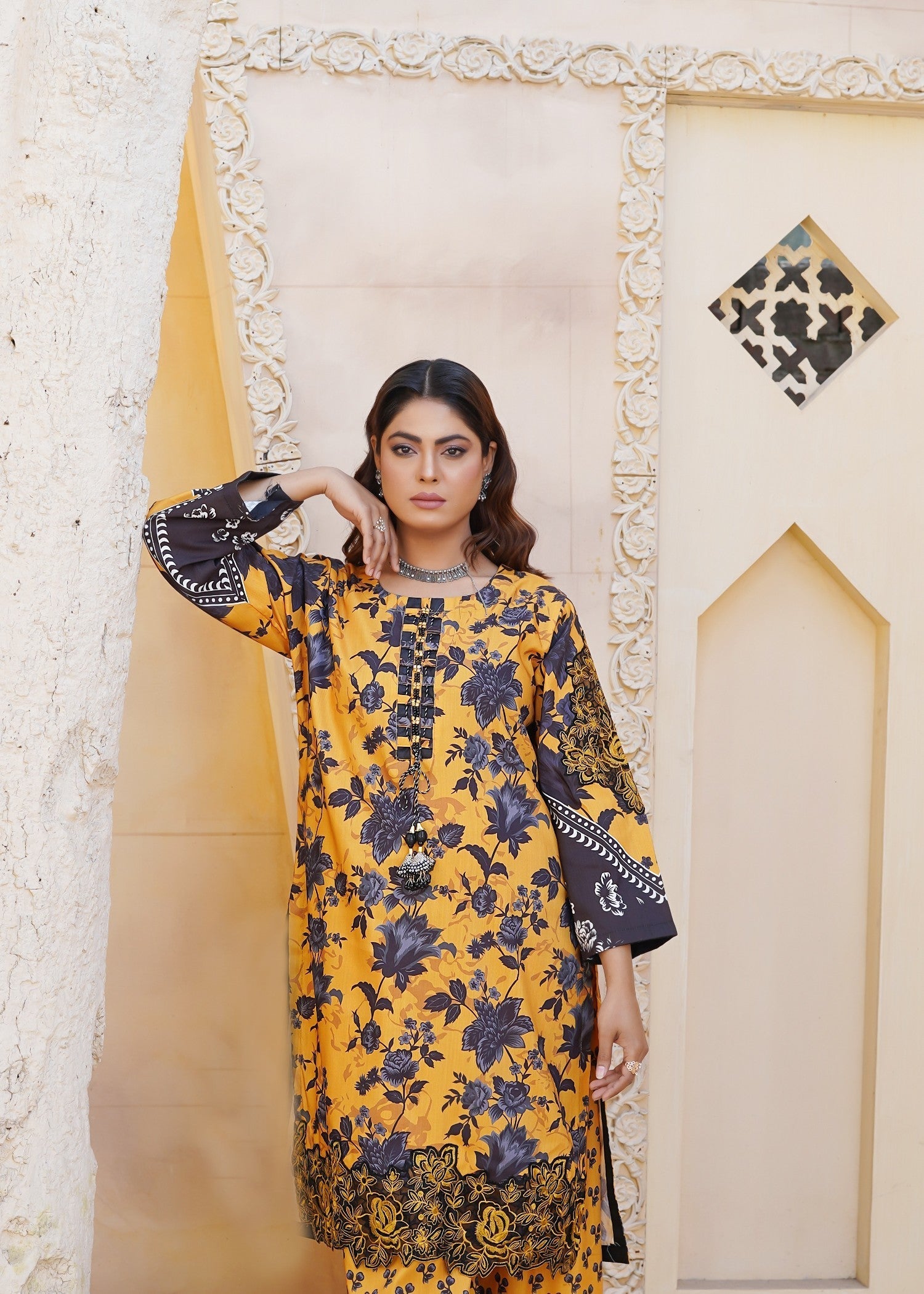 Hamna Kalim Laibah Floral Embroidered TWO PIECE Mustard Women 2pcs