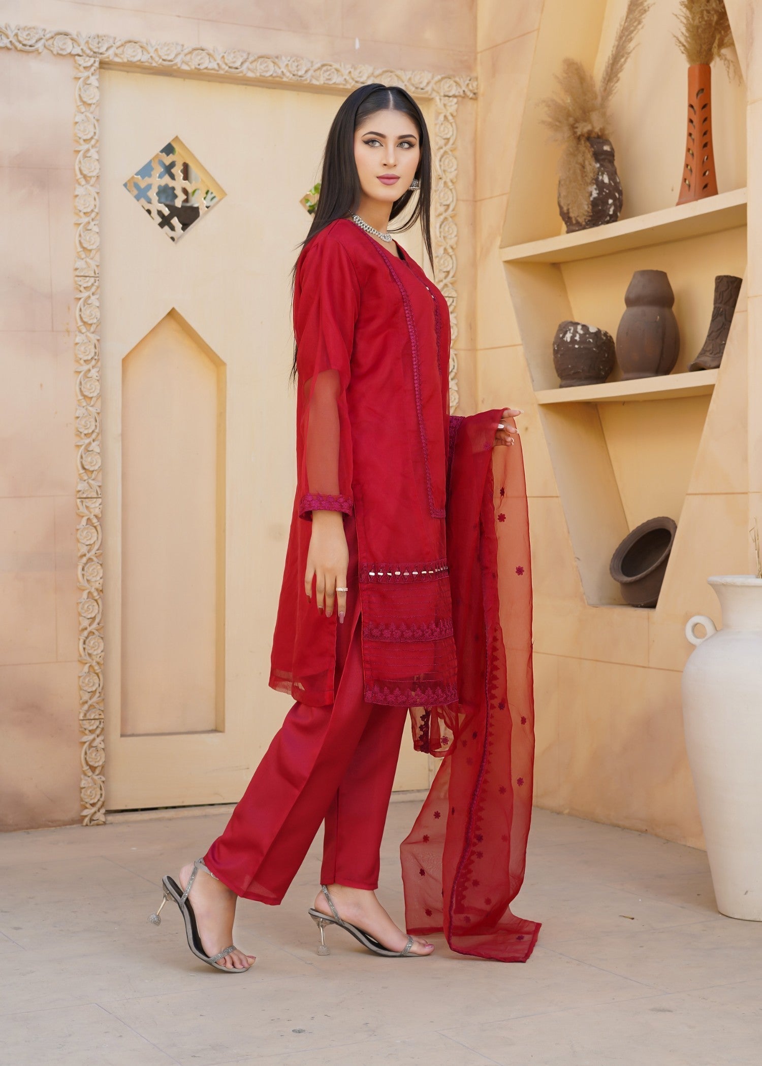 Hamna Kalim Dilruba Three Piece Bridal Suit with Embroidery Maroon Women 3pcs