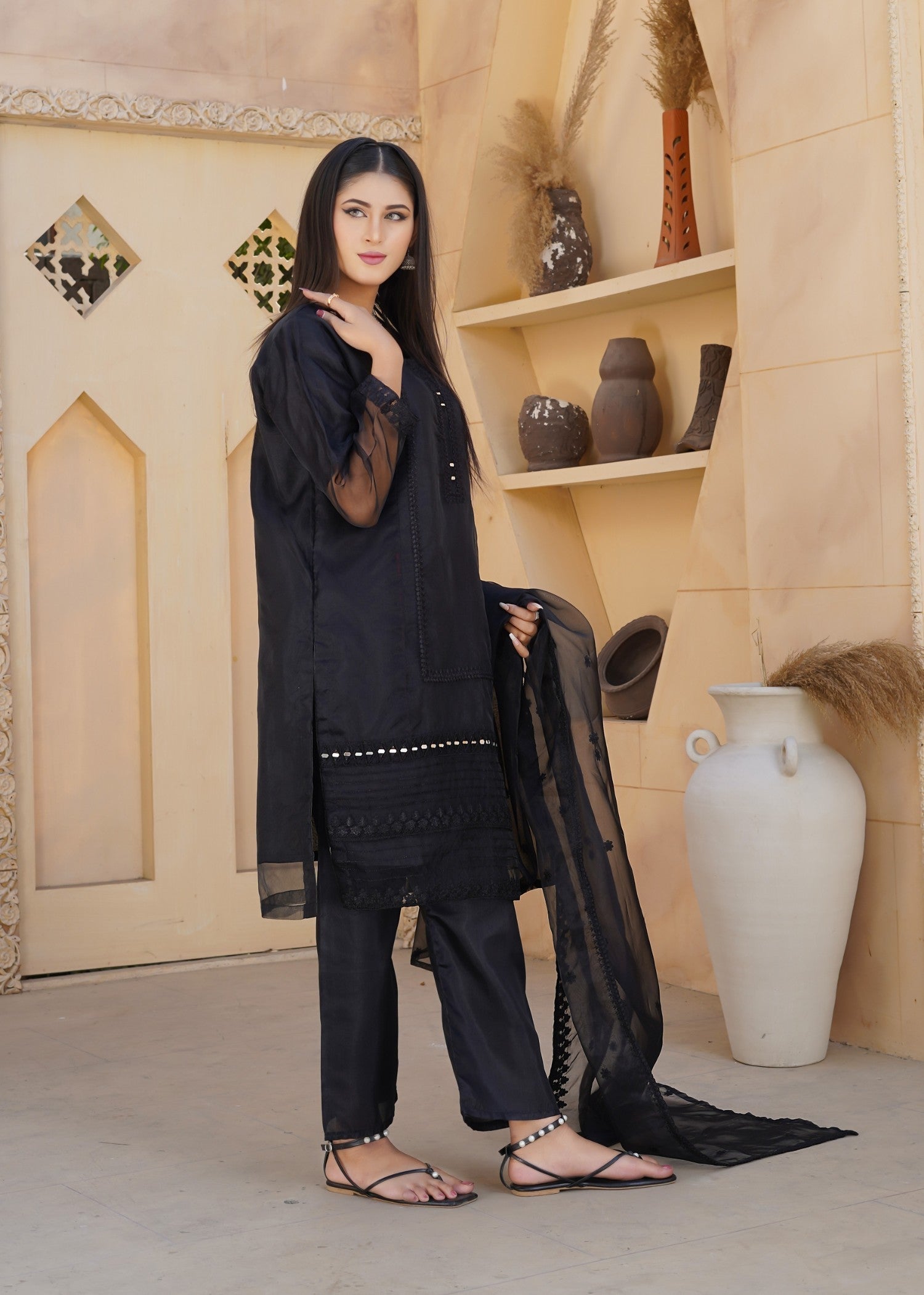 Hamna Kalim Dilruba Three Piece Bridal Suit with Embroidery Black Women 3pcs