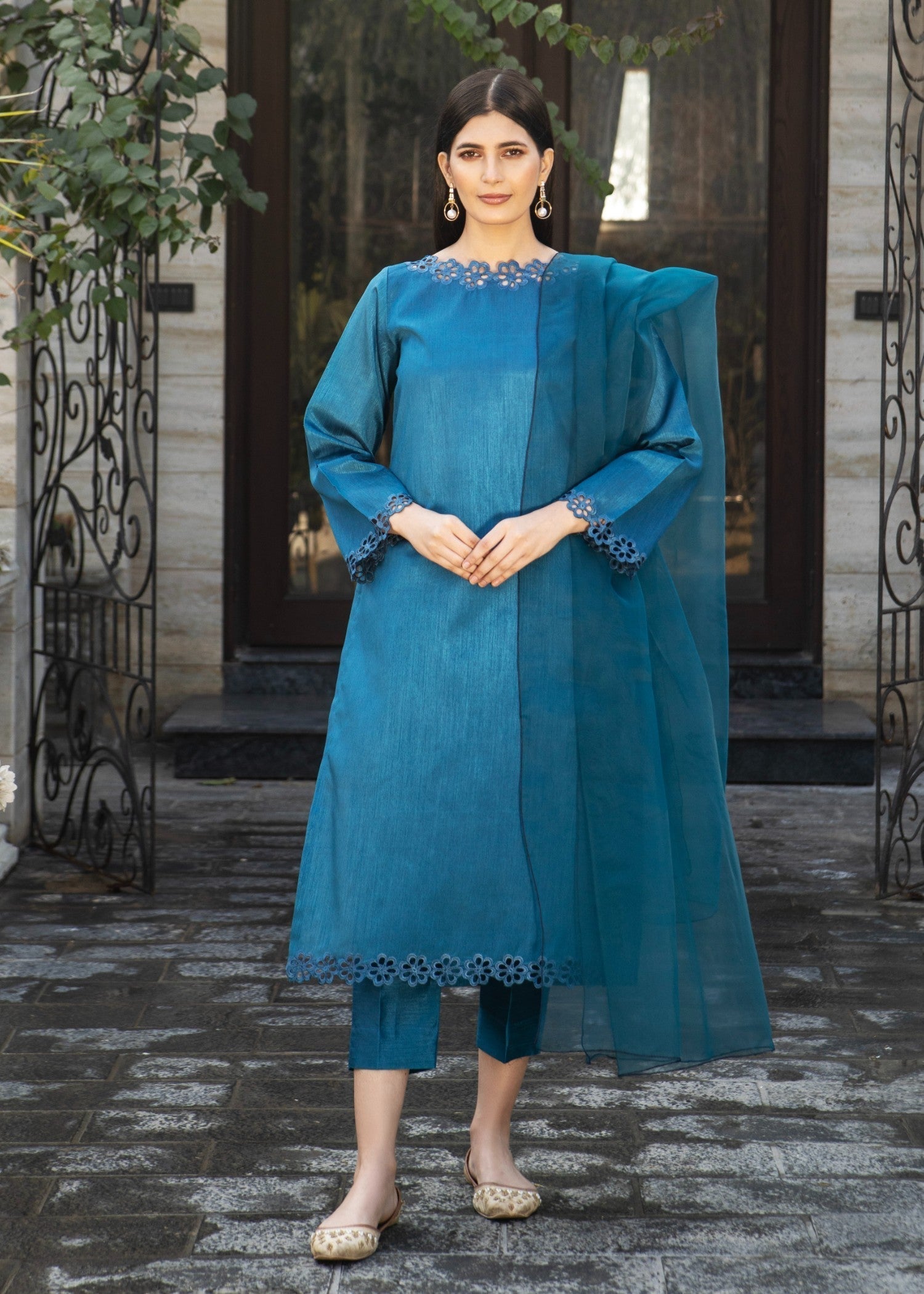 Naaz Couture Teal Raw Silk Suit Women 3pcs