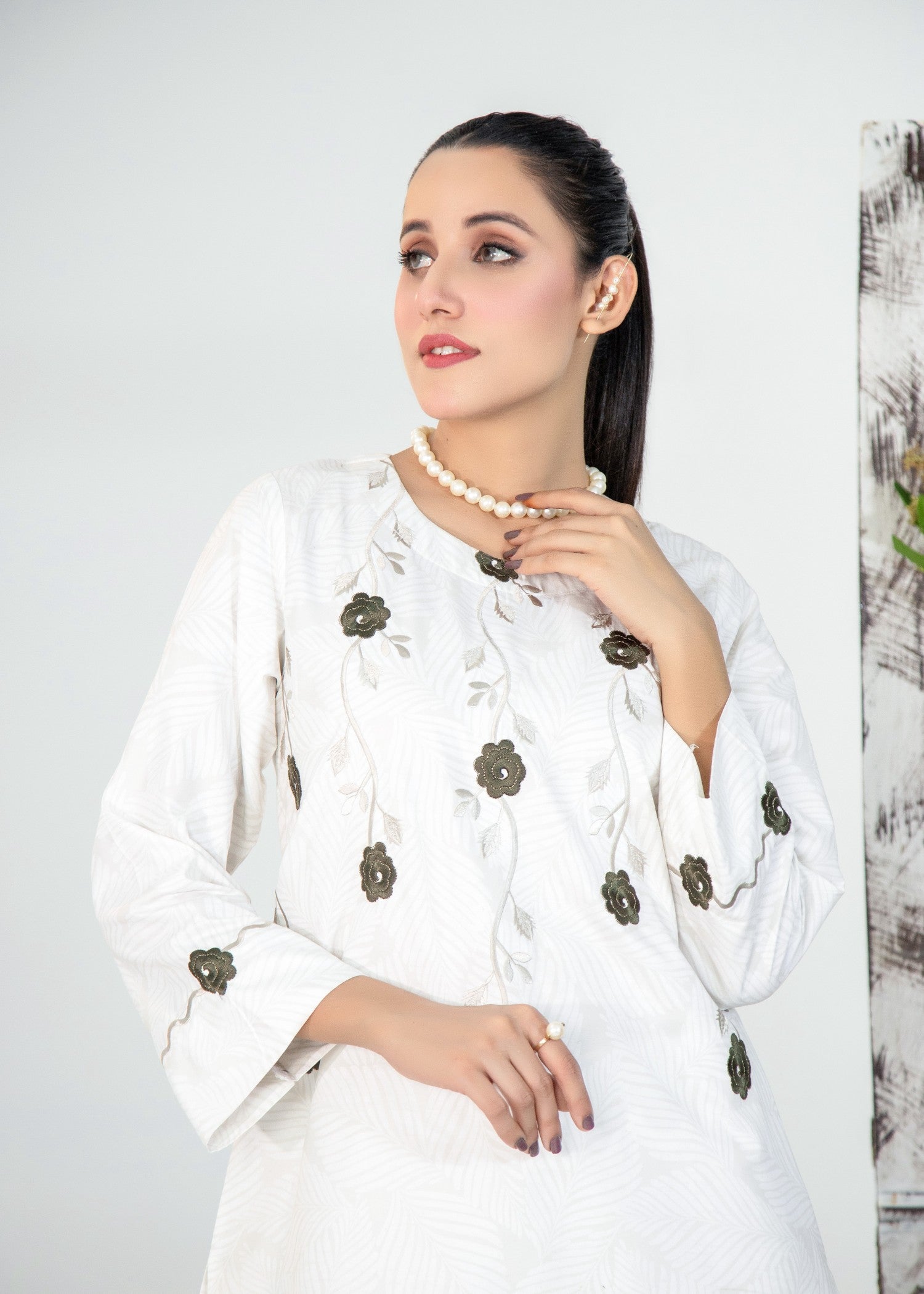 Vestilewear Off White Women Co Ord Sets Stitched Suit VW06 A Women 2pcs