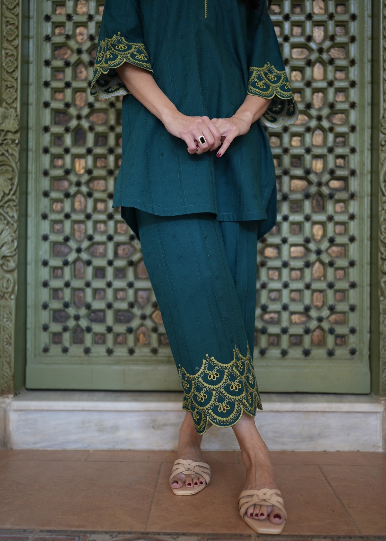 Sahar Meadowscape Women 2pcs