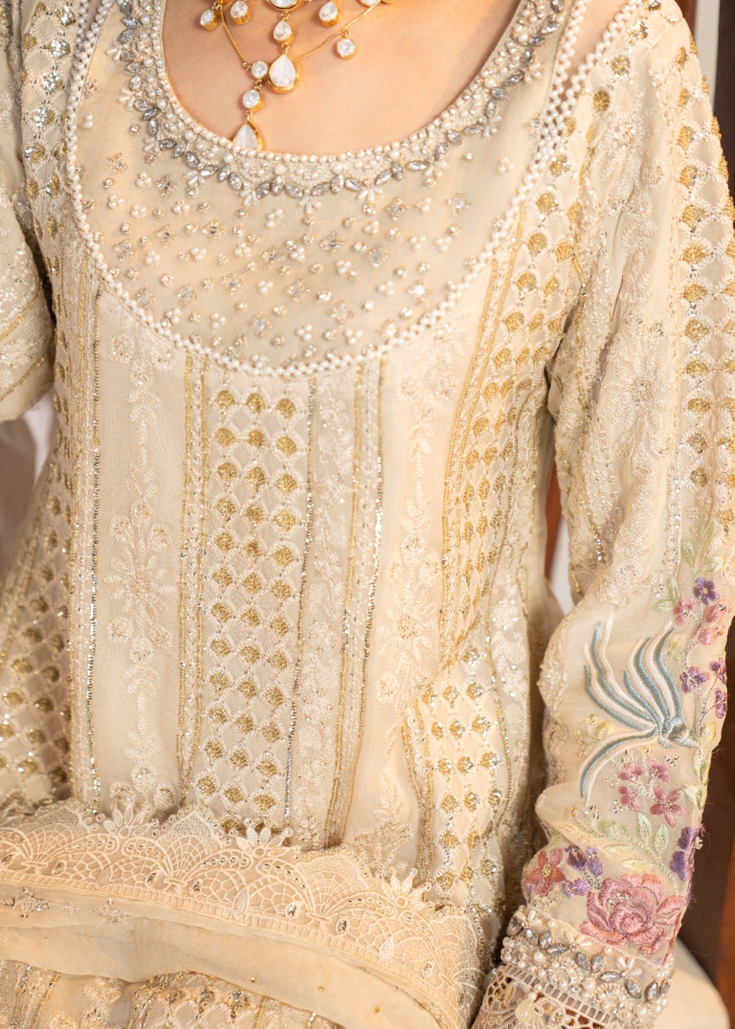 Sajni Fashion 3357 Beige Women 3pcs