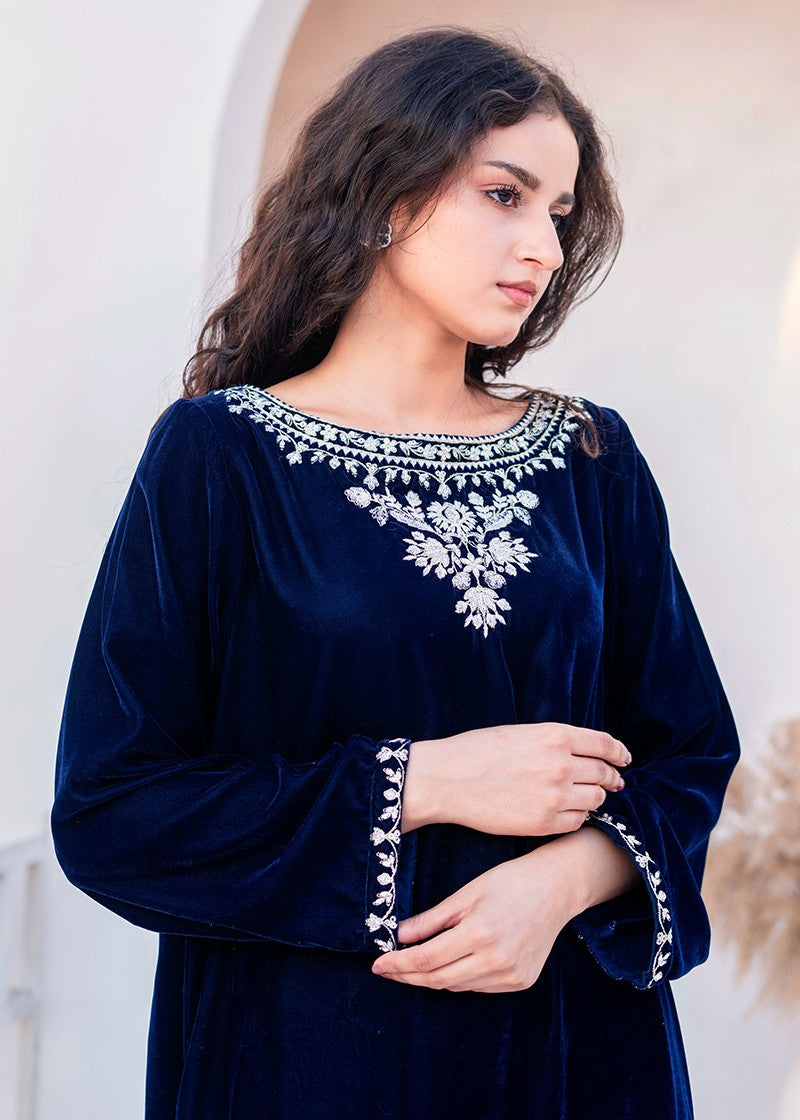 Kross Kulture 01250 Velvet Embroidered Suit Women 2pcs