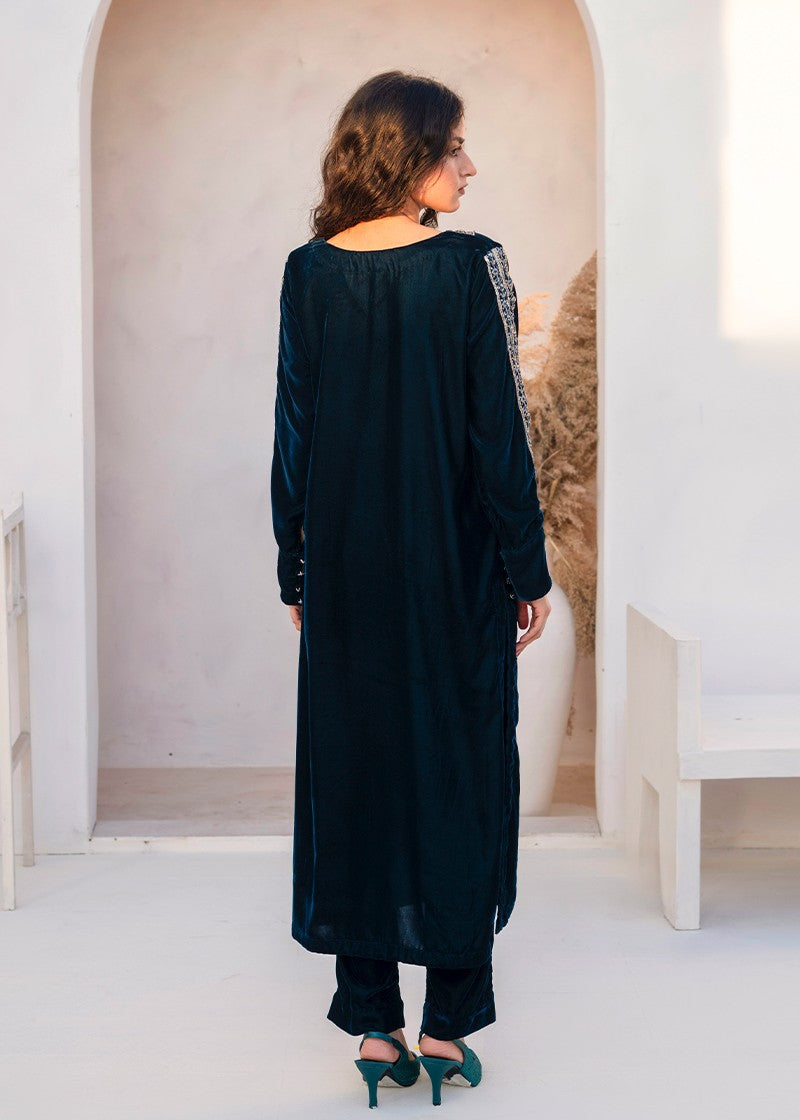 Kross Kulture 01252 Velvet Embroidered Suit Women 2pcs