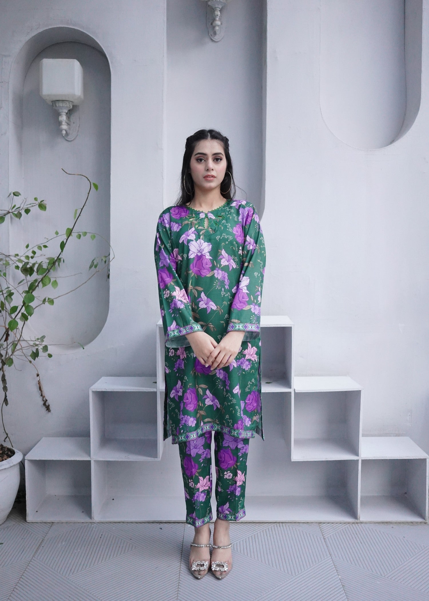 Dynamites Apparel Sage Army Women 2pcs