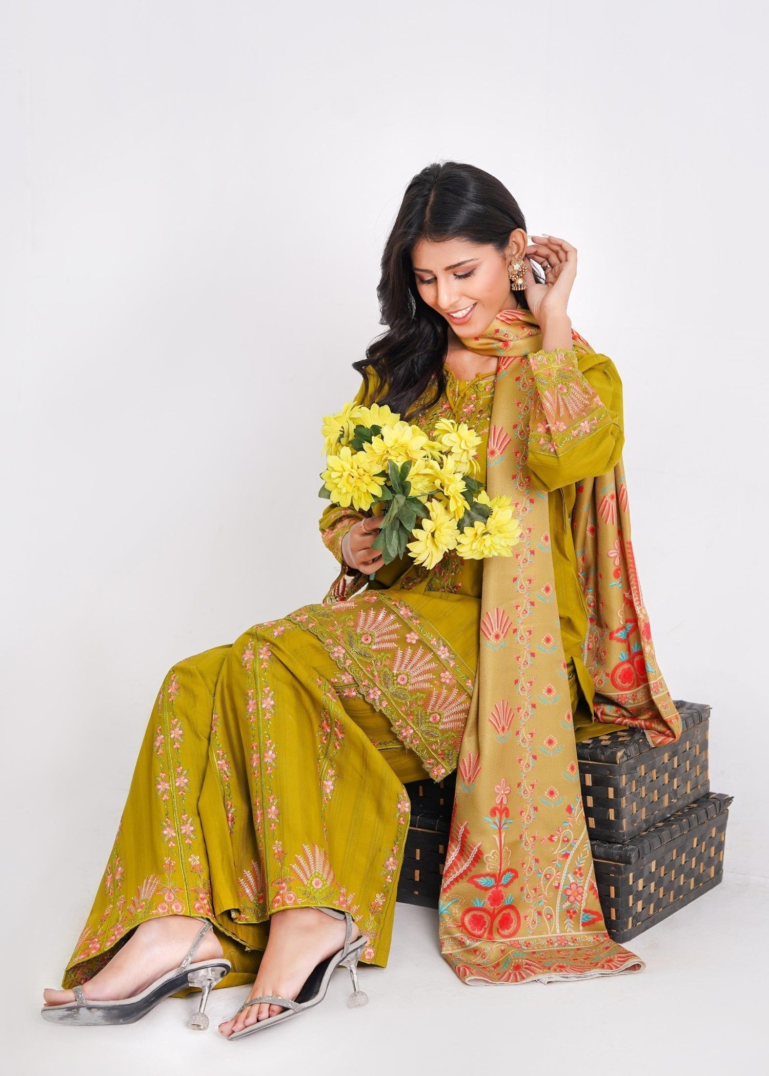 Fatima Noor’s Bi 006 3 Women 3pcs