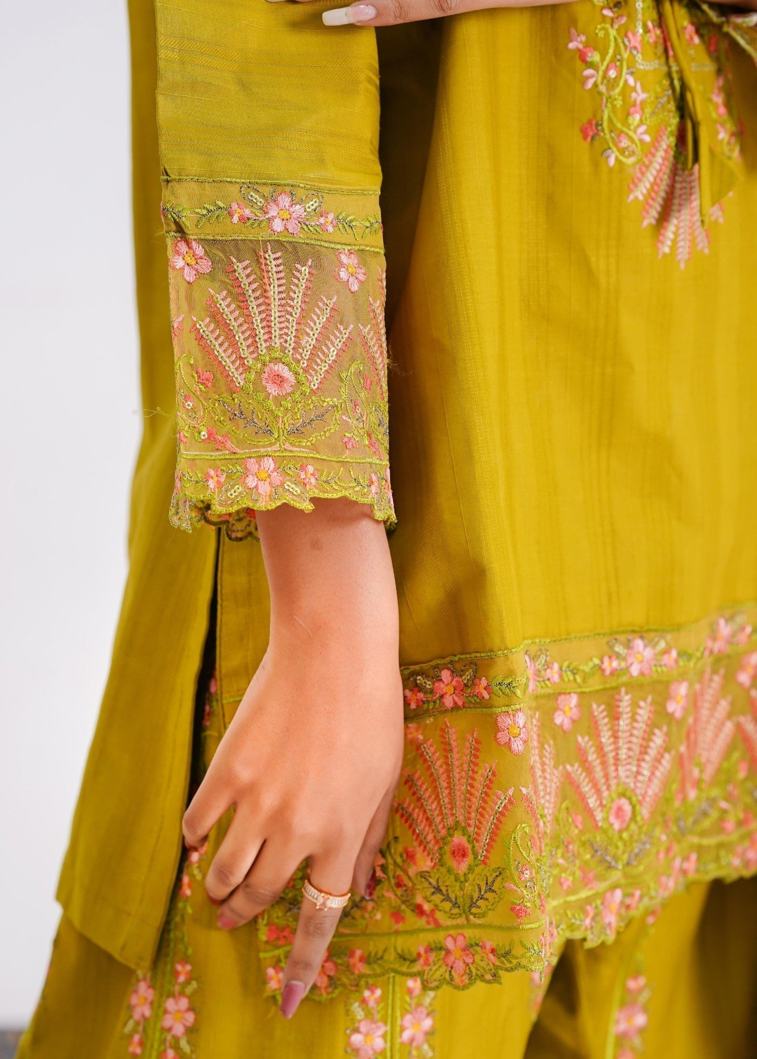 Fatima Noor’S Collections Bi 006 3 Women 3pcs