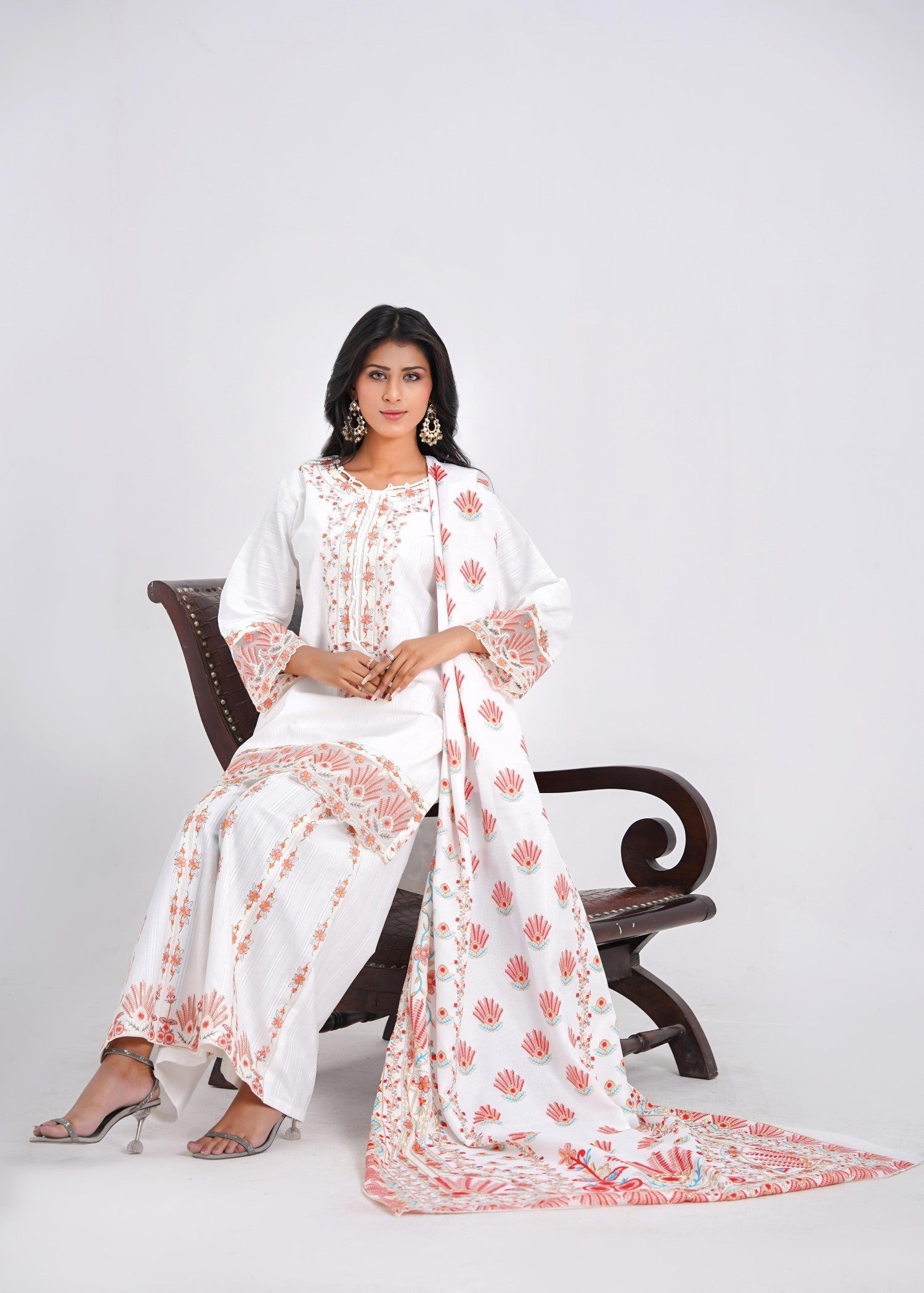 Fatima Noor’s Bi 006 5 Women 3pcs