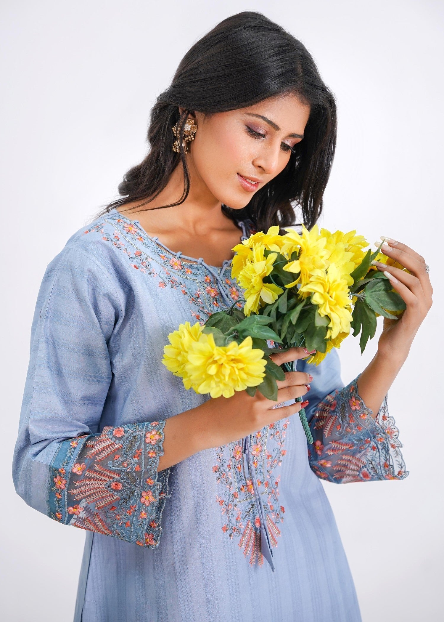 Fatima Noor’s Bi 006 6 Women 3pcs