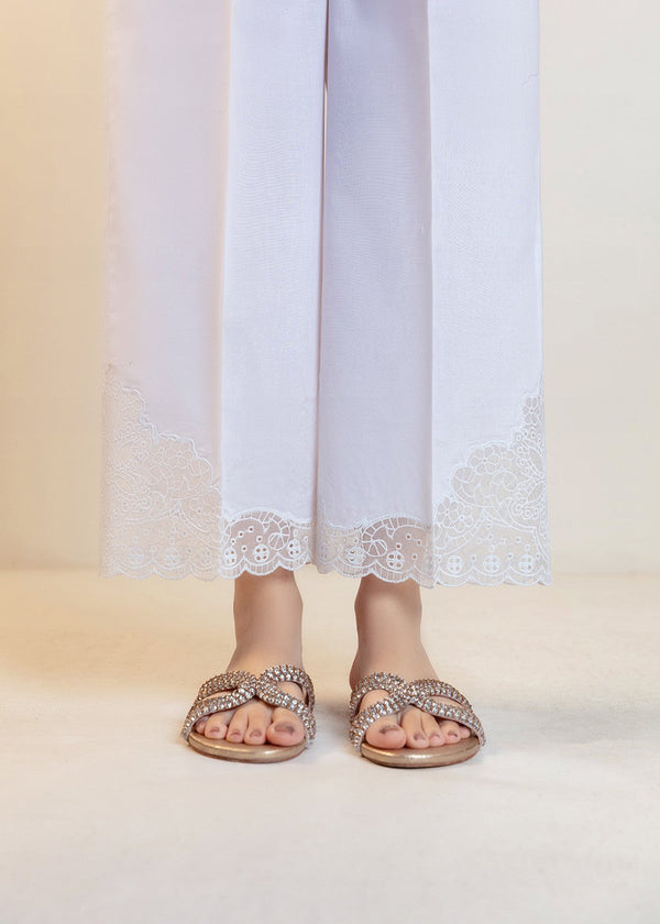 Cinq Apparel Chopped Pants D 9245 White Women 1pcs