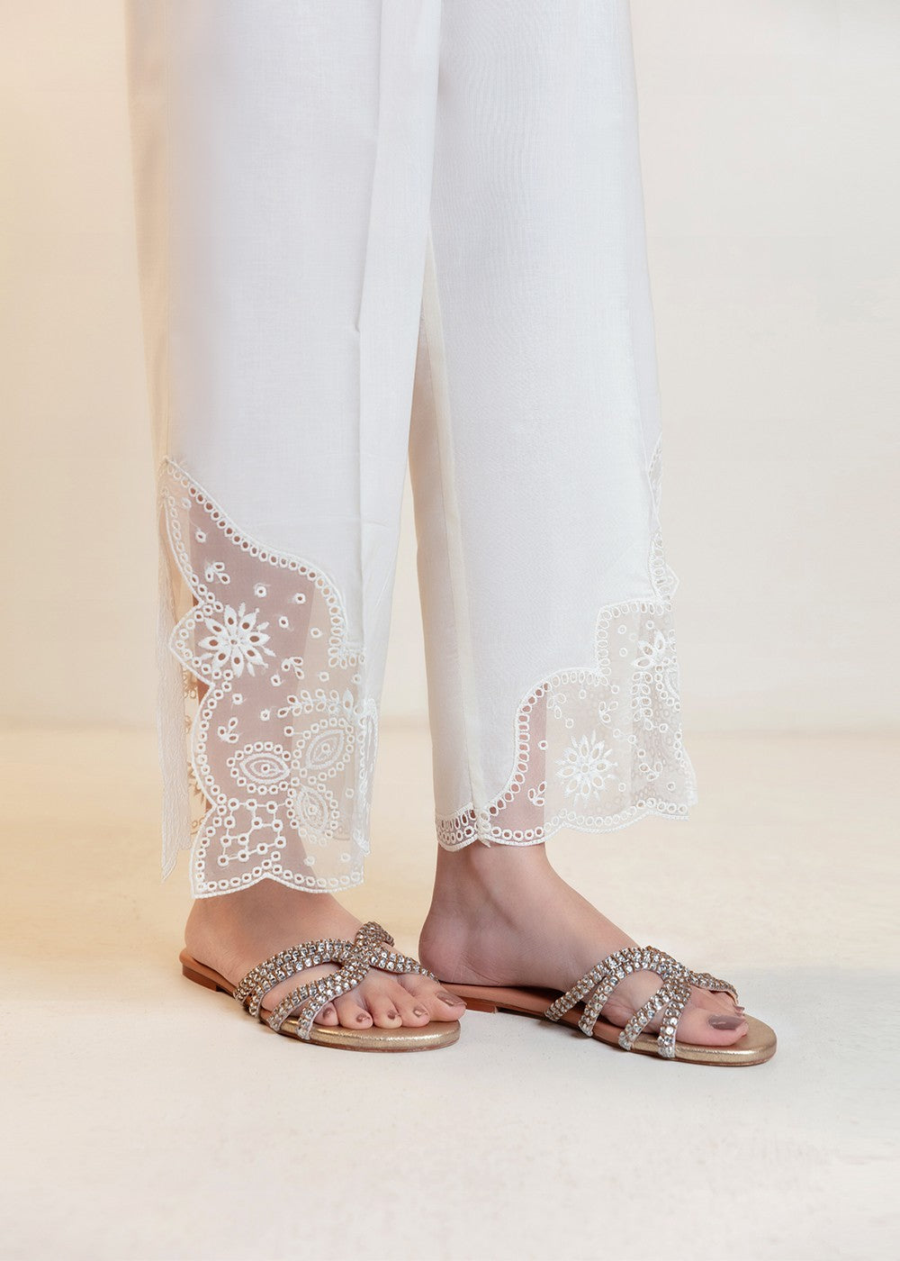 Cinq Apparel Chopped Pants D 9244 Cream Women 1pcs