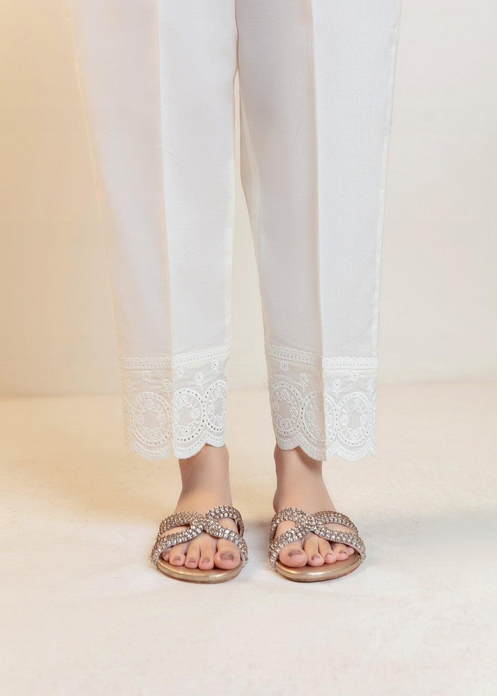 Cinq Apparel Cigarette Pants D 9251 Cream Women 1pcs