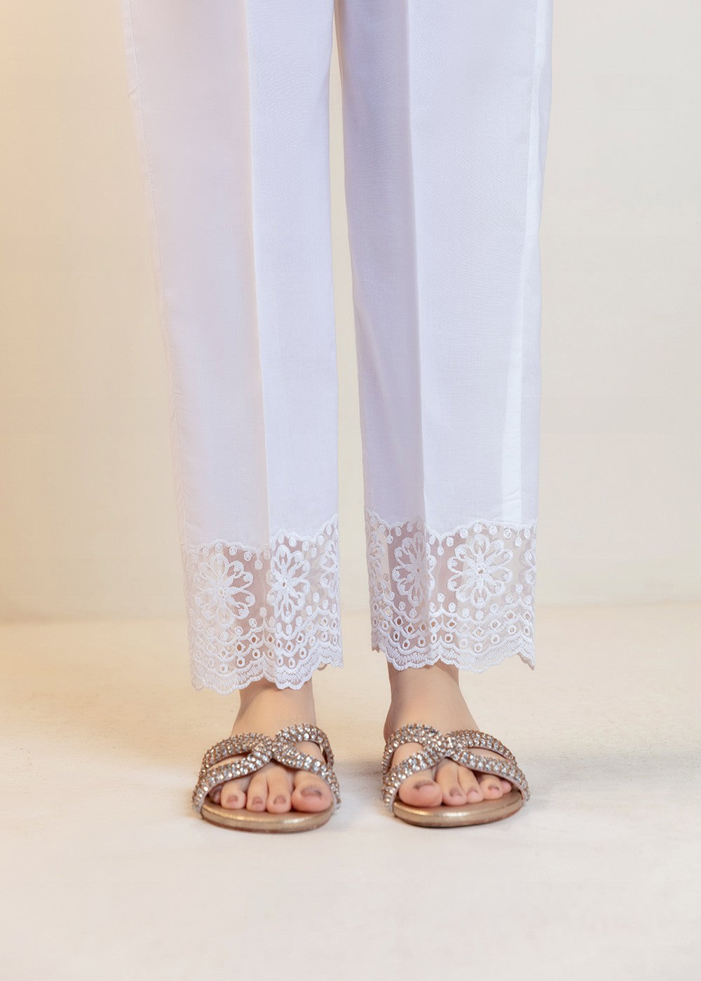 Cinq Apparel Cigarette Pants D 9249 White Women 1pcs