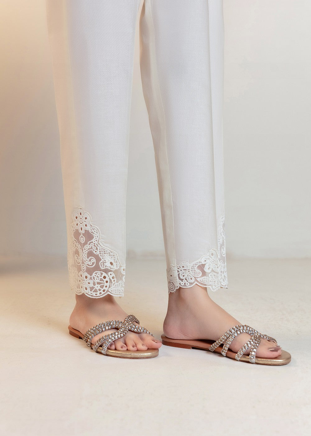 Cinq Apparel Cigarette Pants D 9248 Cream Women 1pcs